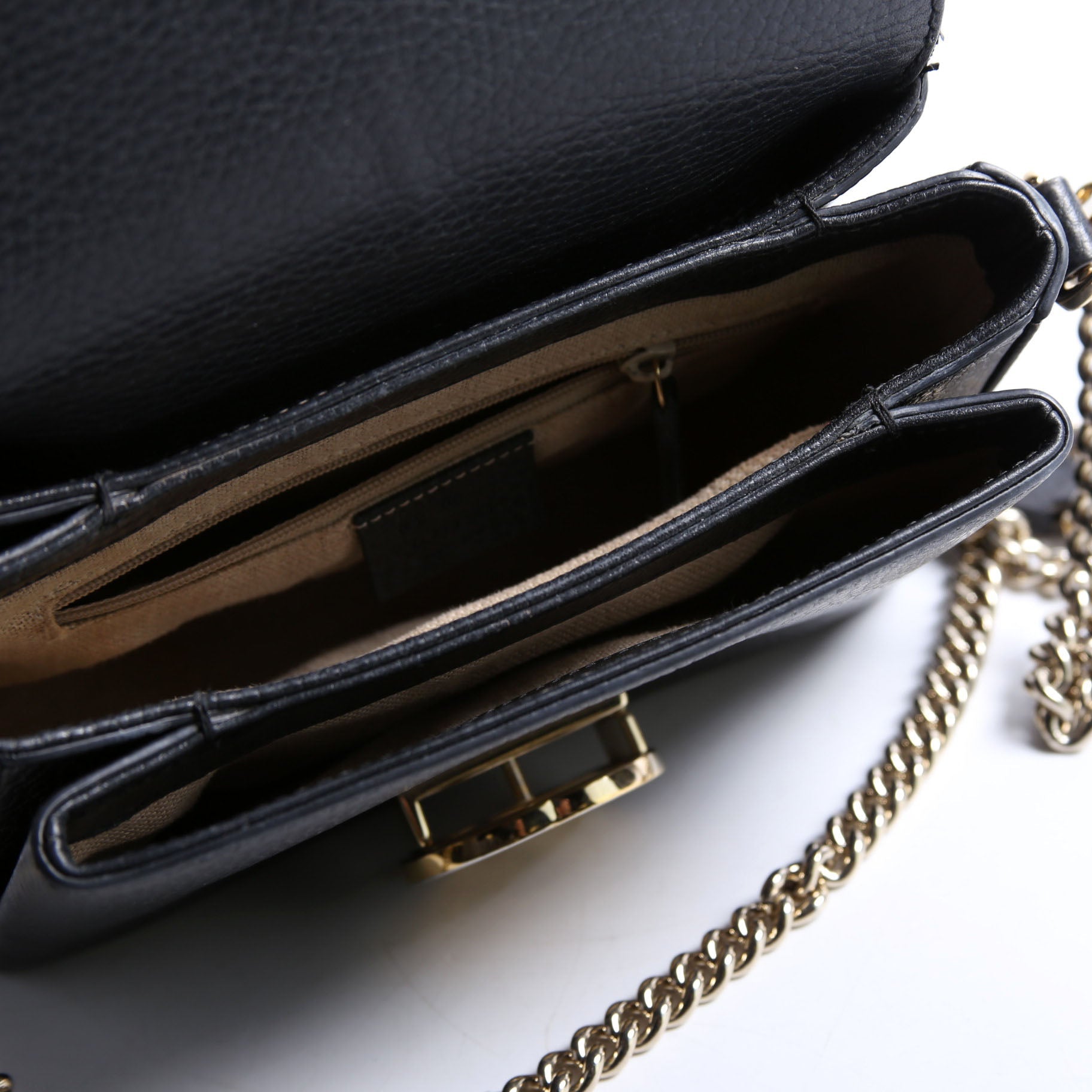 Gucci 607720 Interlocking Small Crossbody Black