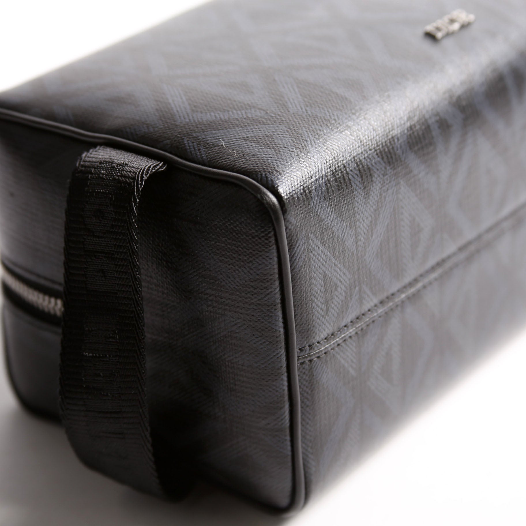 CD Diamond Lingot Mens Toiletry Pouch Black
