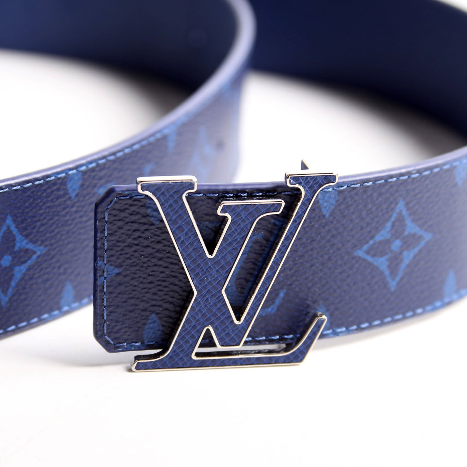 LV Initiales 40MM Reversible Leather/Monogram Cobalt Belt Size 100/40