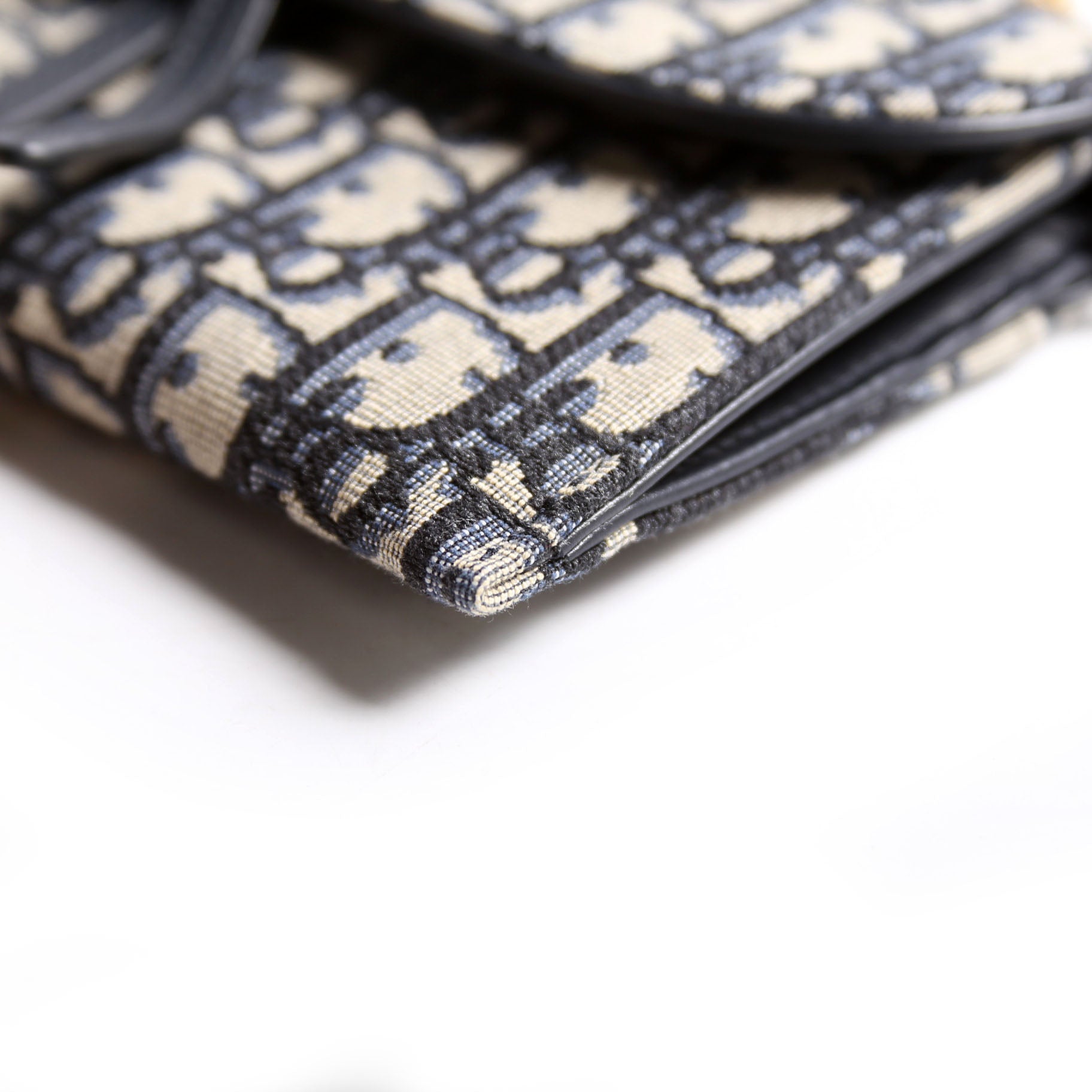 Saddle Pouch With Chain Small Oblique Navy