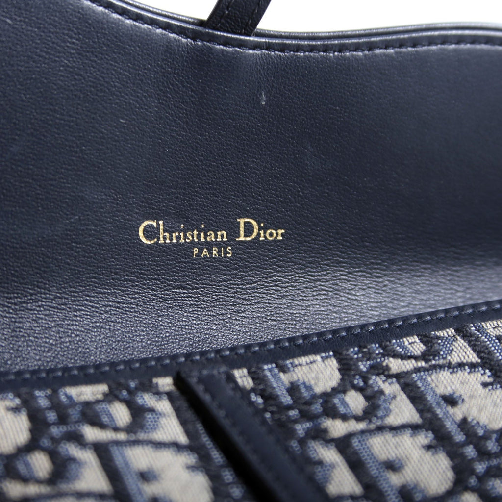Saddle Pouch With Chain Small Oblique Navy