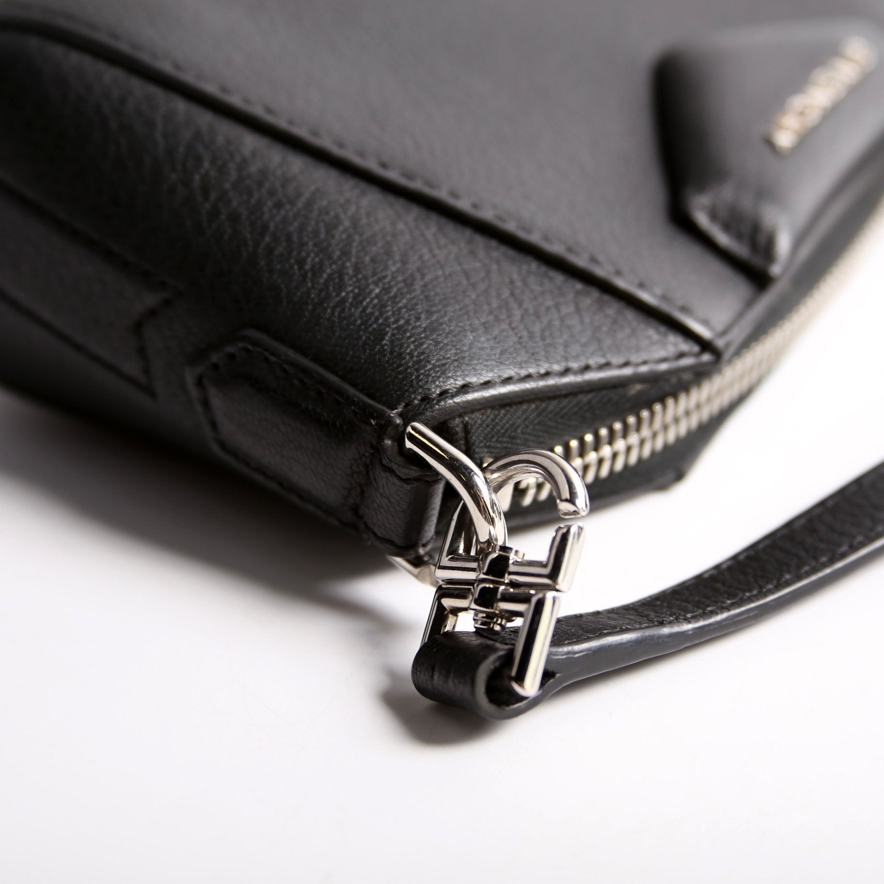 Antigona Nano Crossbody Black