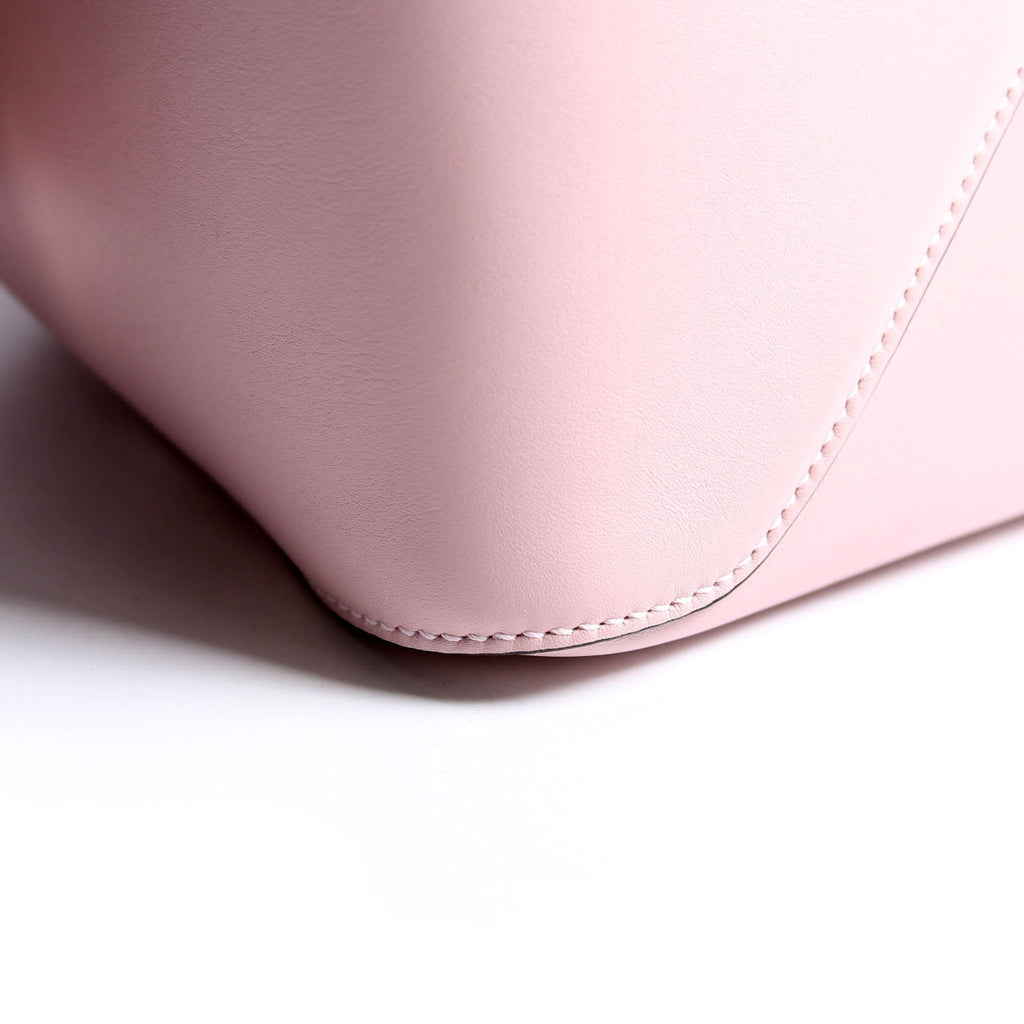 1BA365 Calfskin Supernova Medium Handbag Pink
