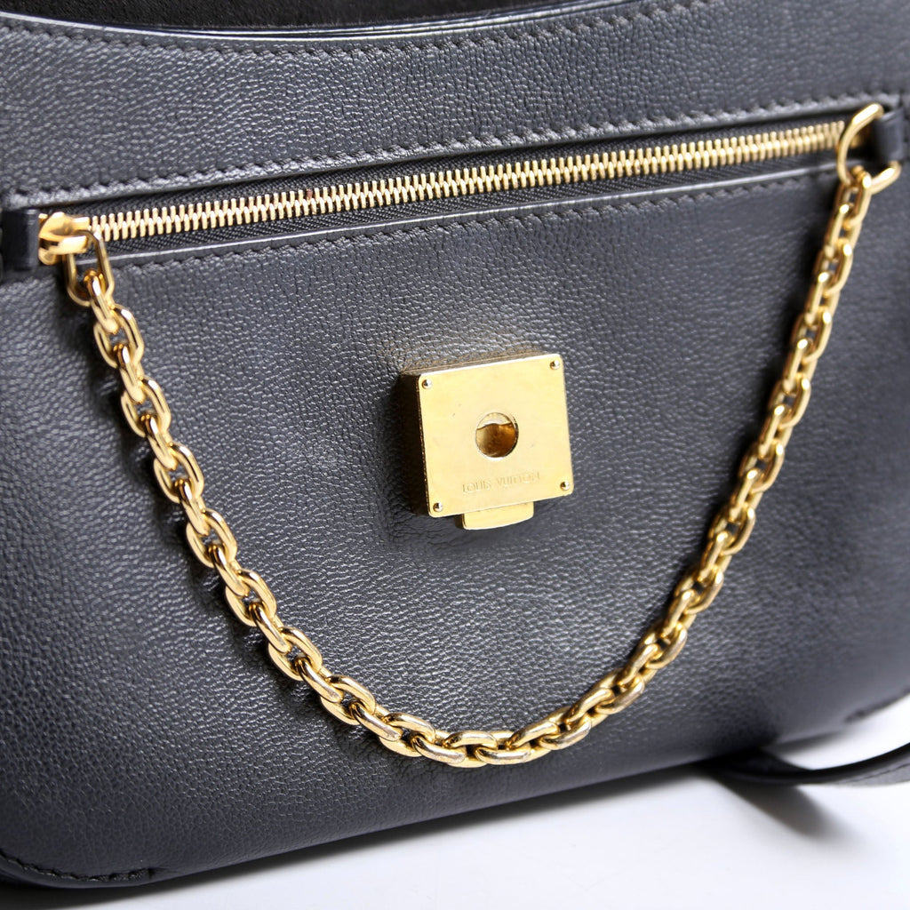 Very Messenger Bag Black