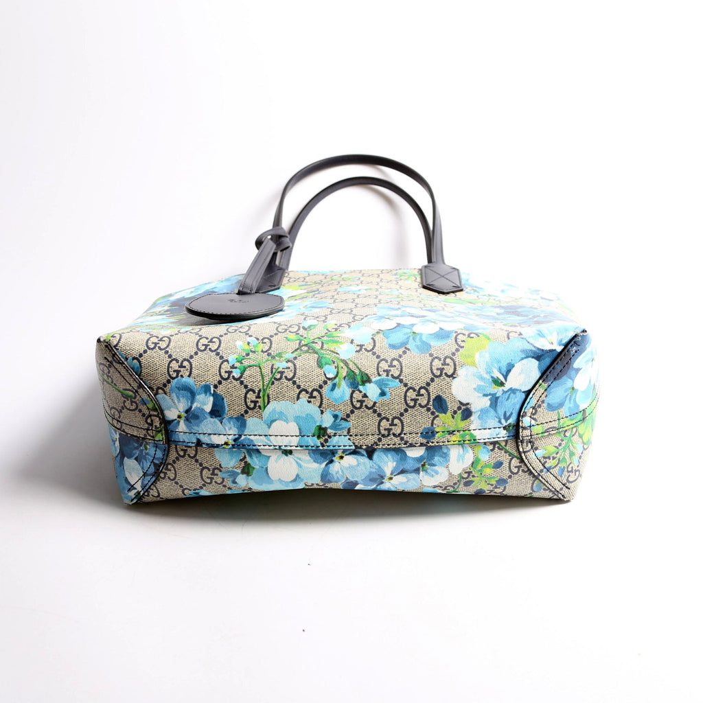 546323 GG Supreme Blooms Tote Small Blue
