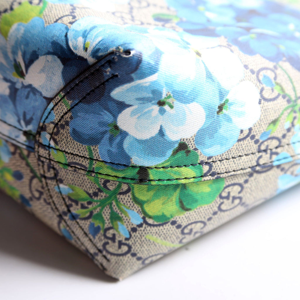 546323 GG Supreme Blooms Tote Small Blue