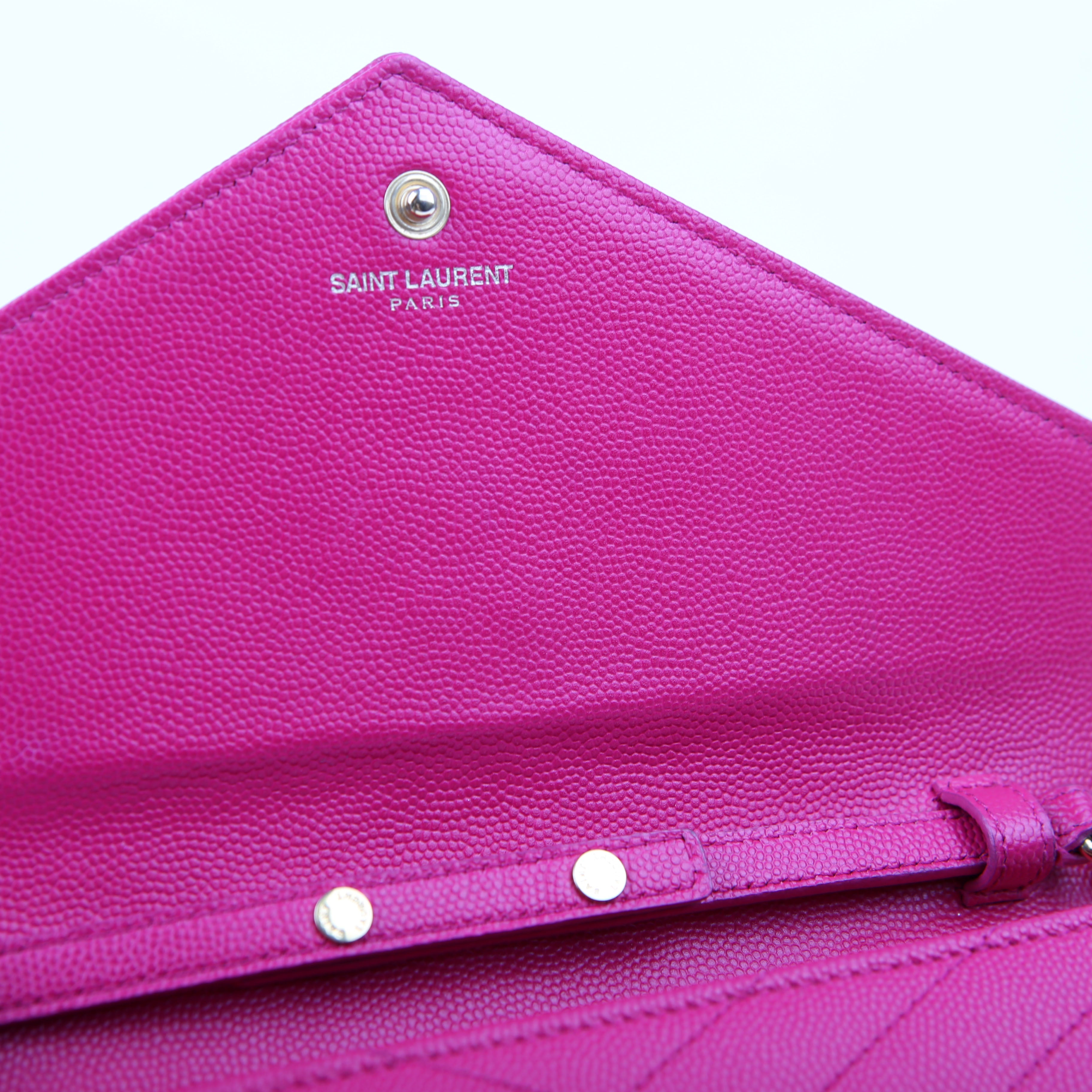 Grain De Chain Wallet Pink