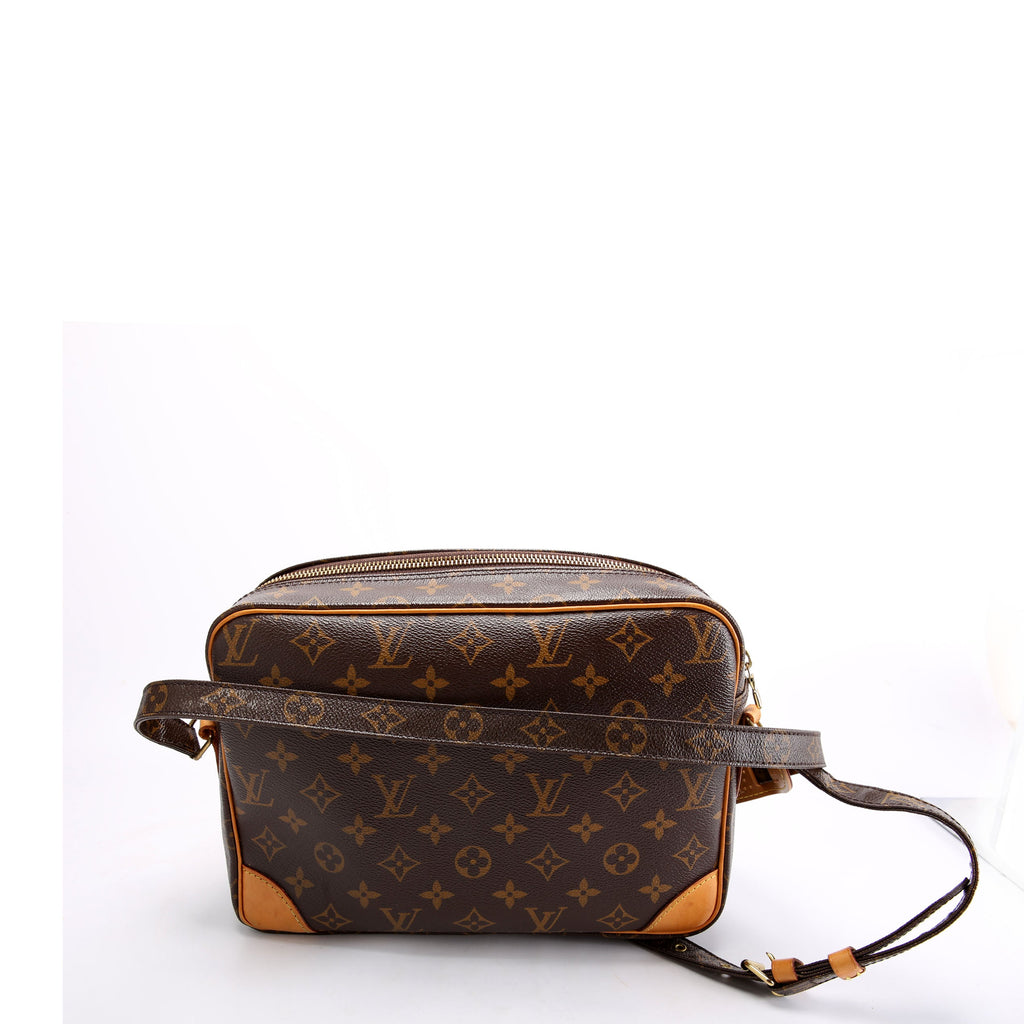NIL Monogram