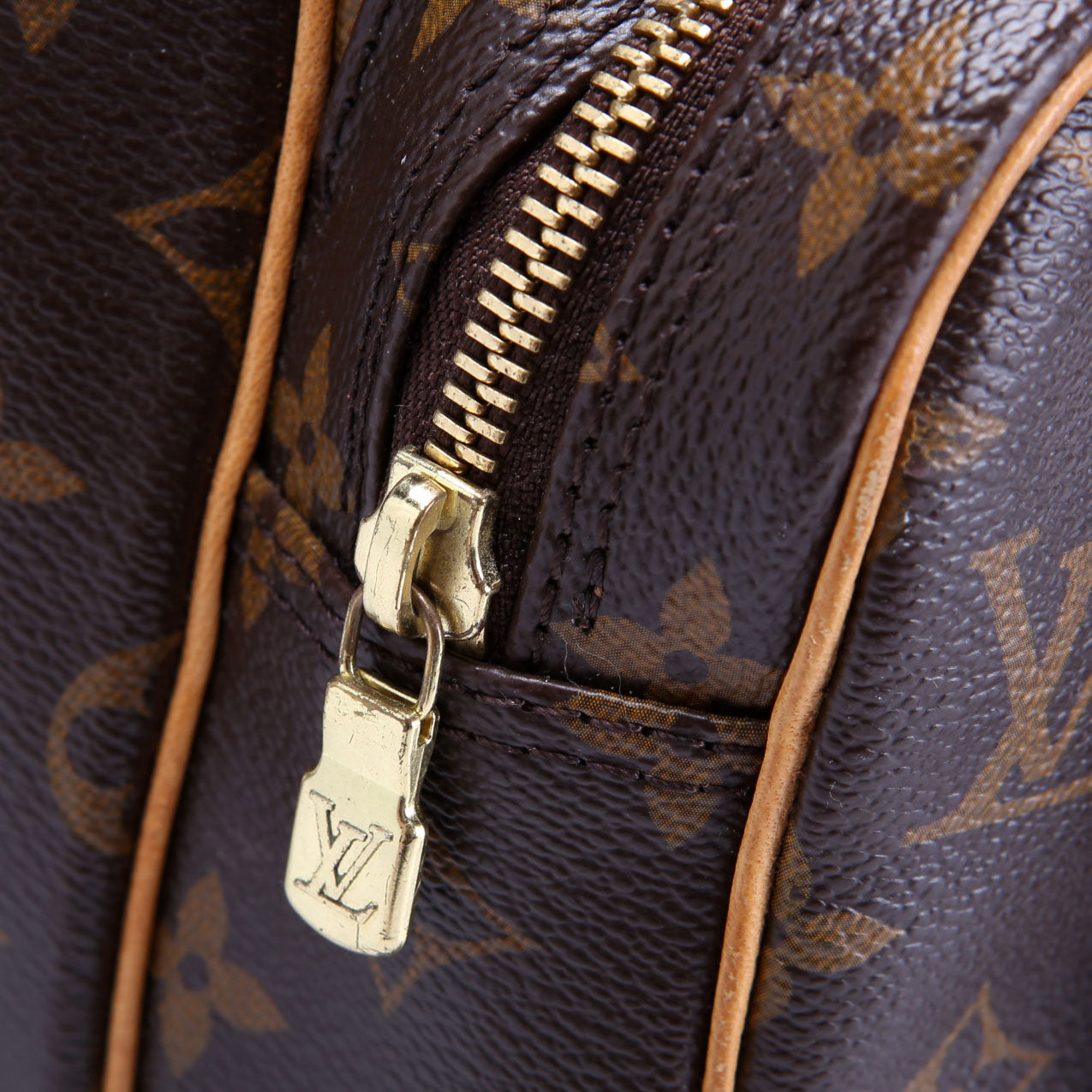 NIL Monogram