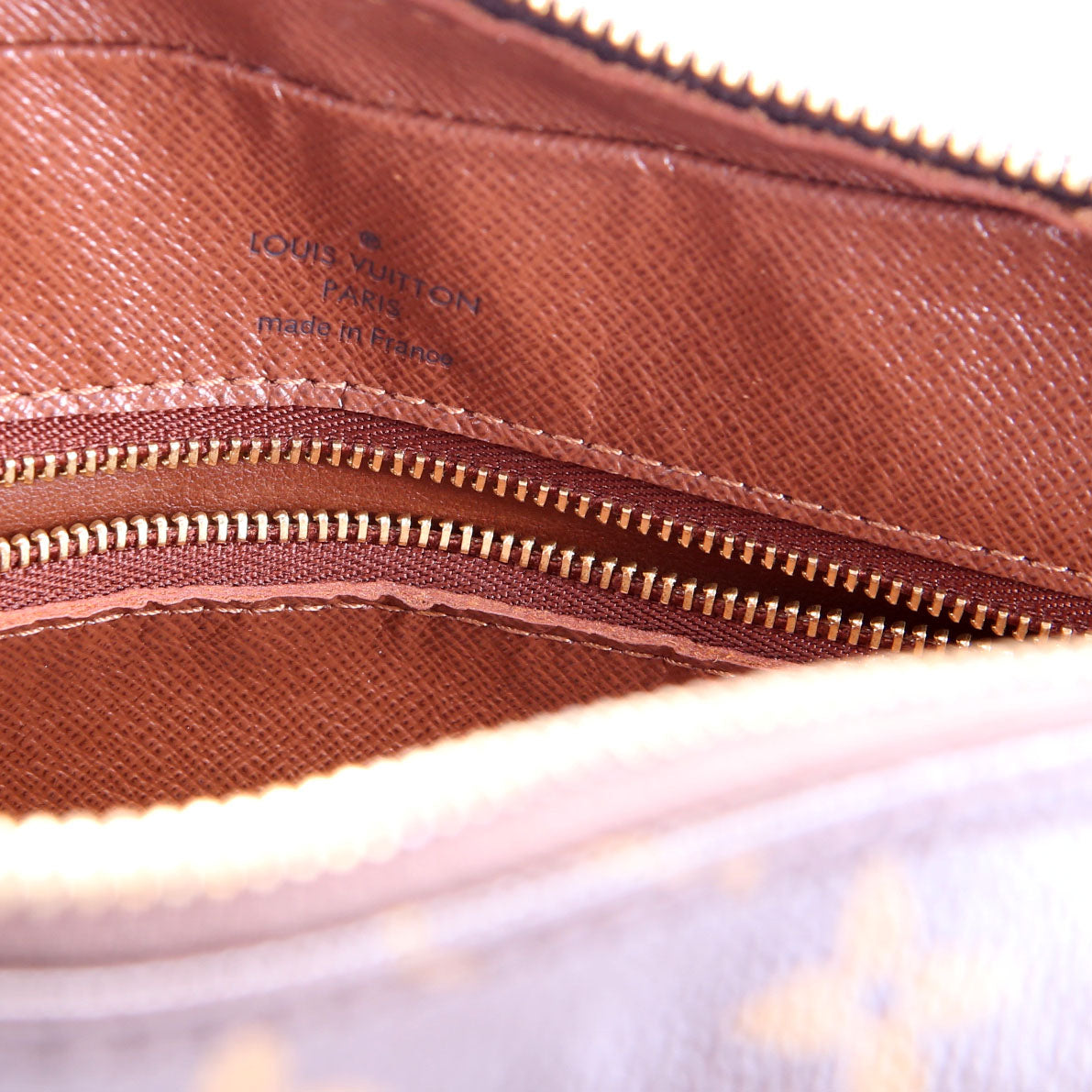 NIL Monogram