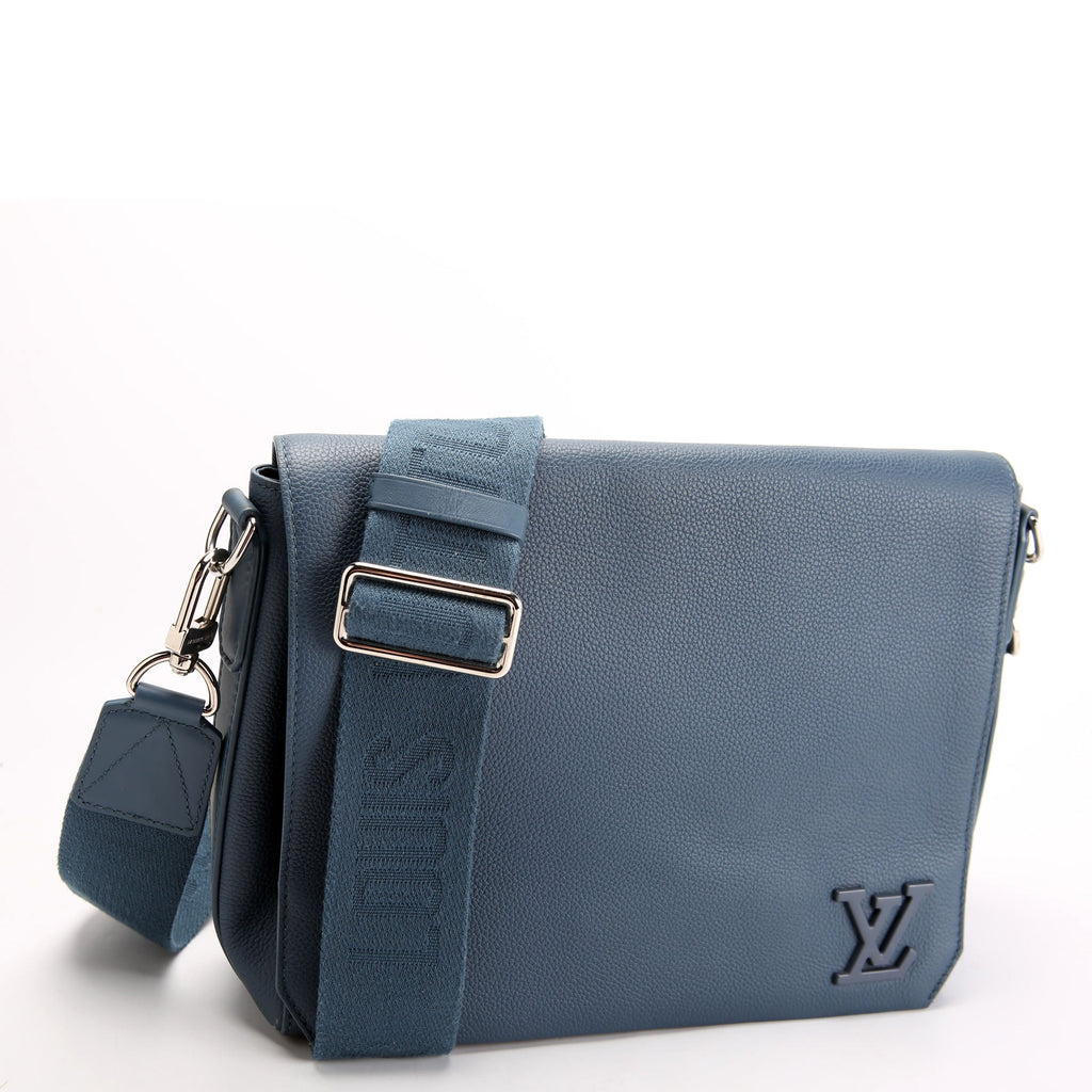 Takeoff Messenger Aerogram Calfskin Blue
