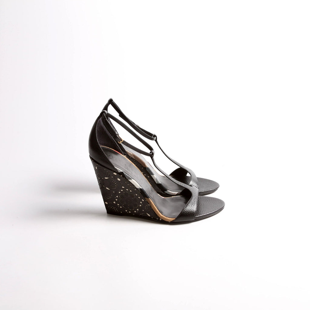 Prorsum T Strap Wedges Size 40