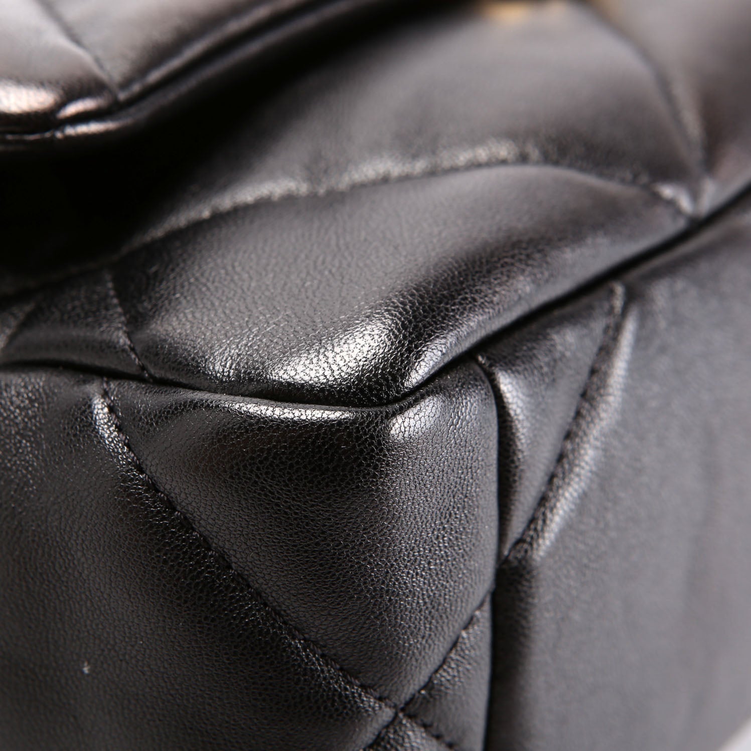 Quilted Lambskin 19 Small Flap RFID Black
