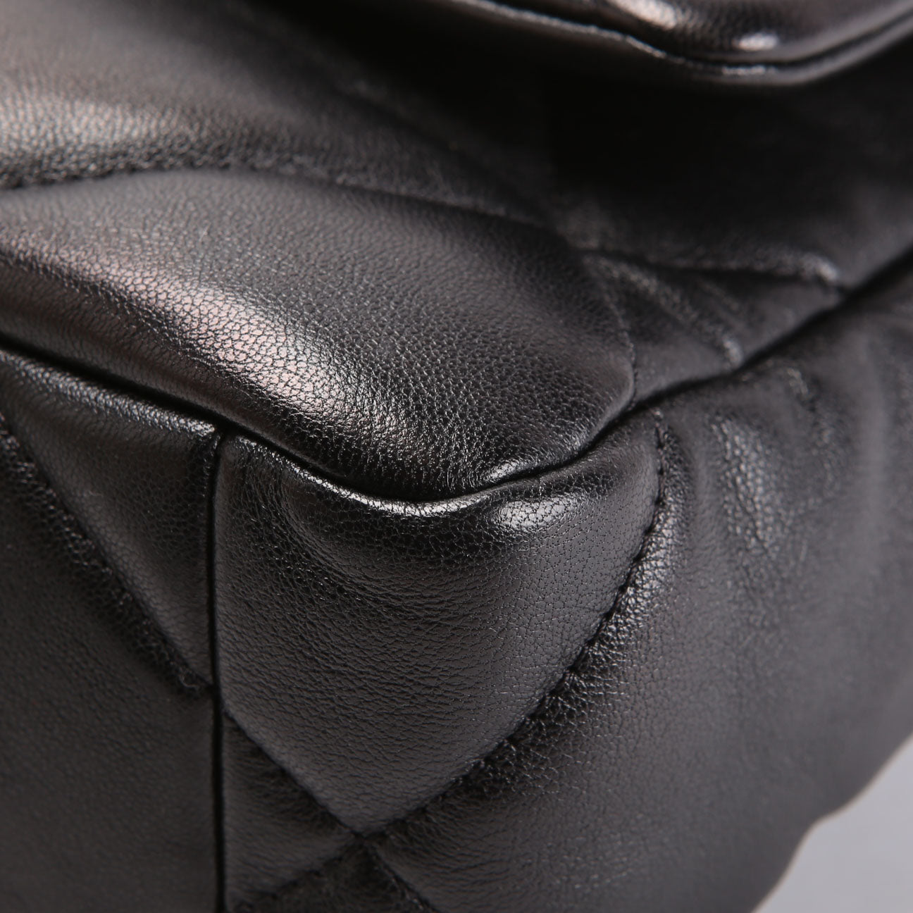 Quilted Lambskin 19 Small Flap RFID Black
