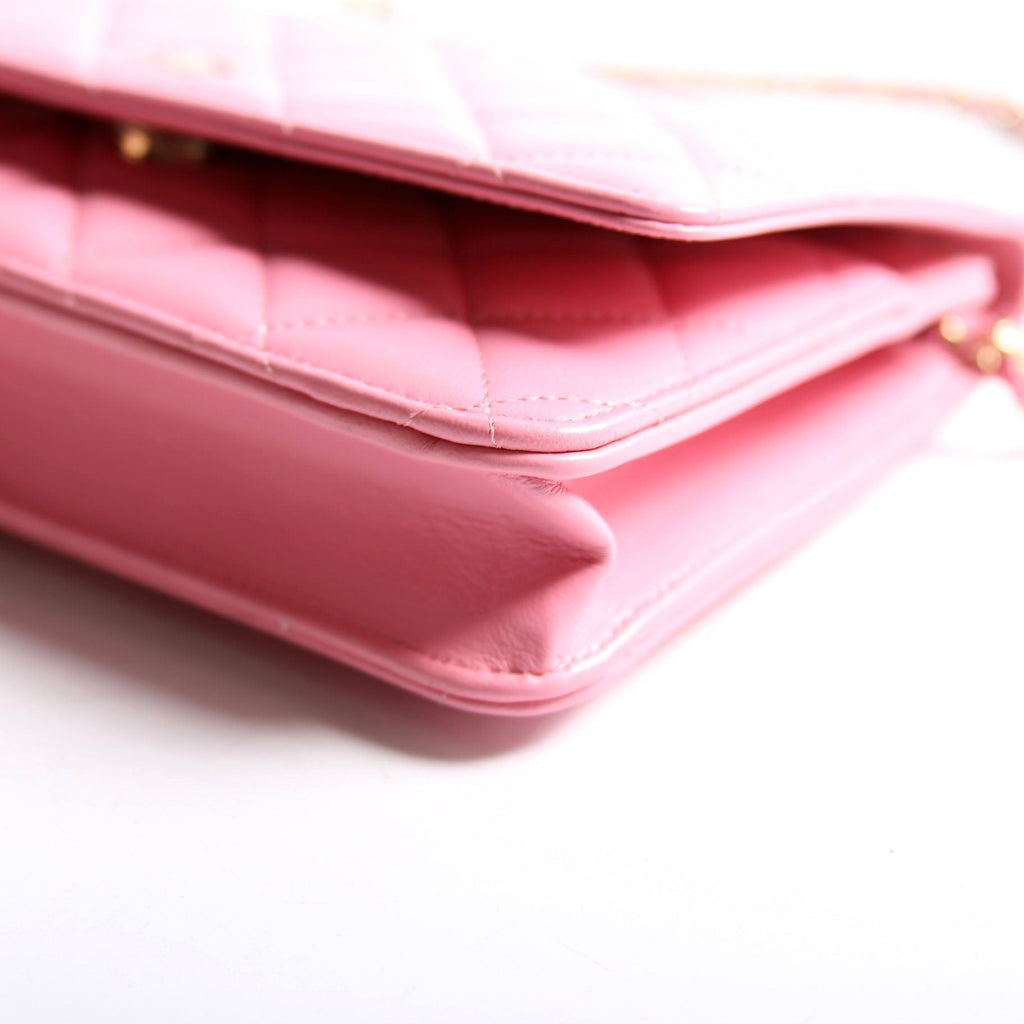 WOC Classic Quitled Lambskin RFID Pink