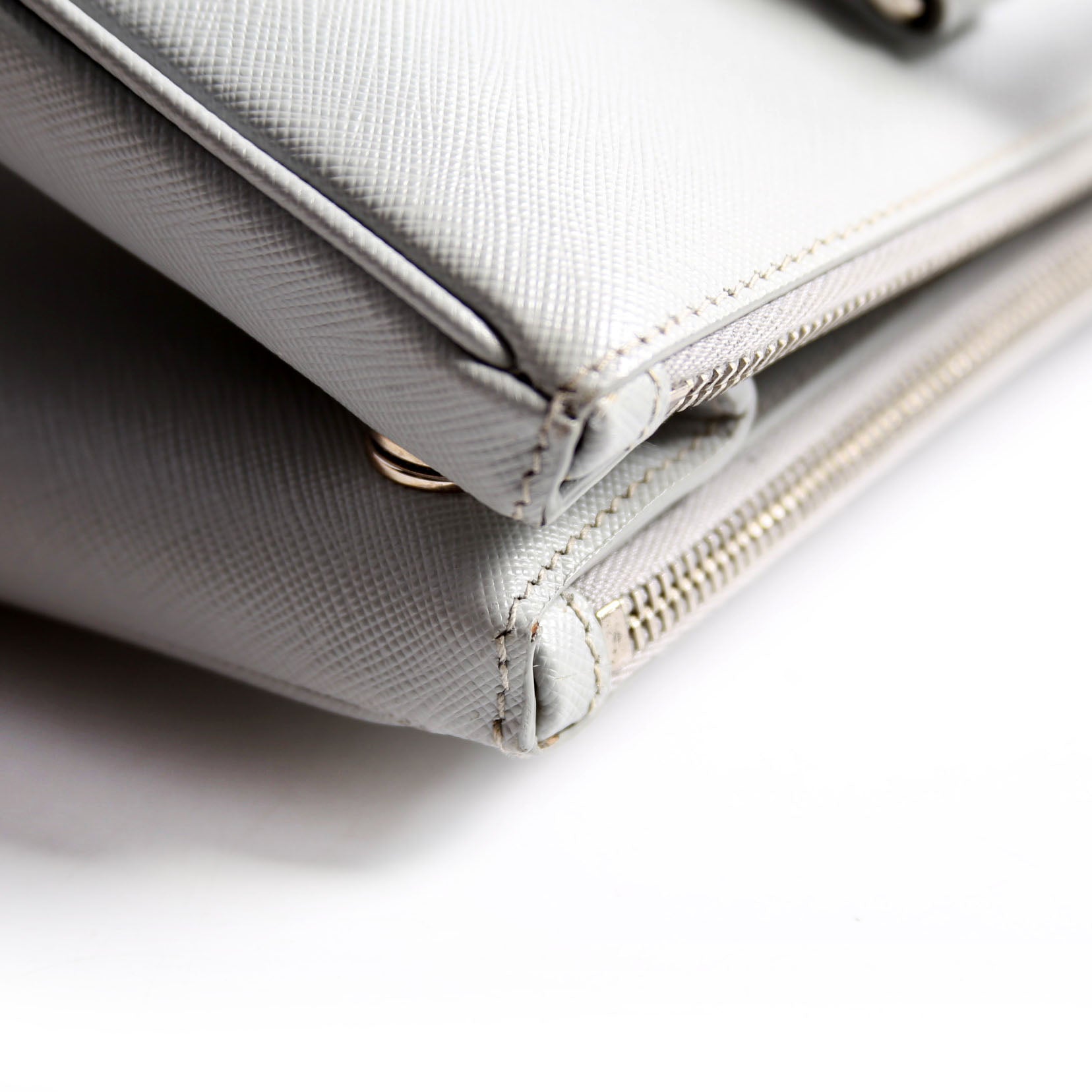 Saffiano Galleria Medium Grey
