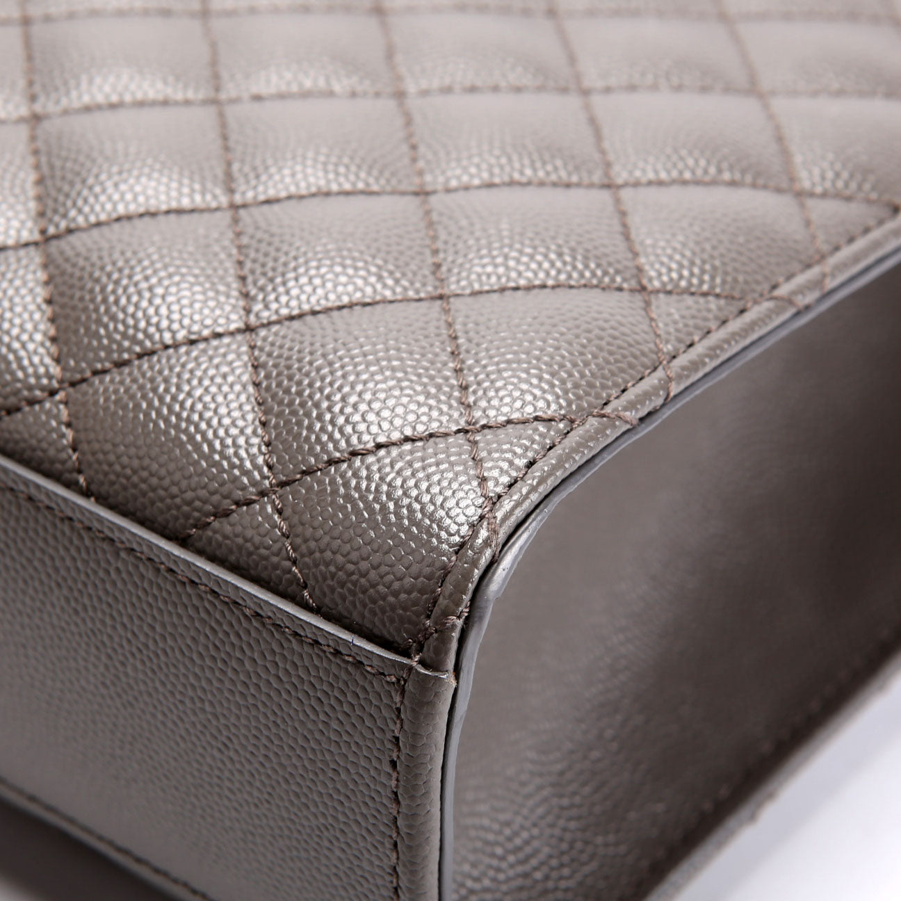 SAINT LAURENT Envelope Large Triquilt 487198 Grey