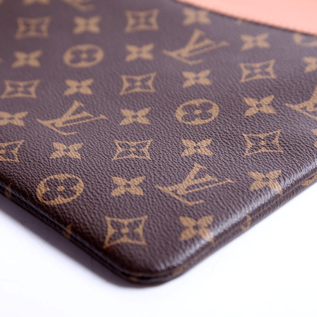 Daily Pouch Monogram Blush
