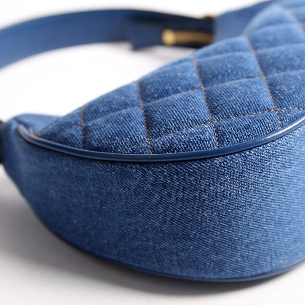 La Medusa Quilted Half Moon 2-Way Blue