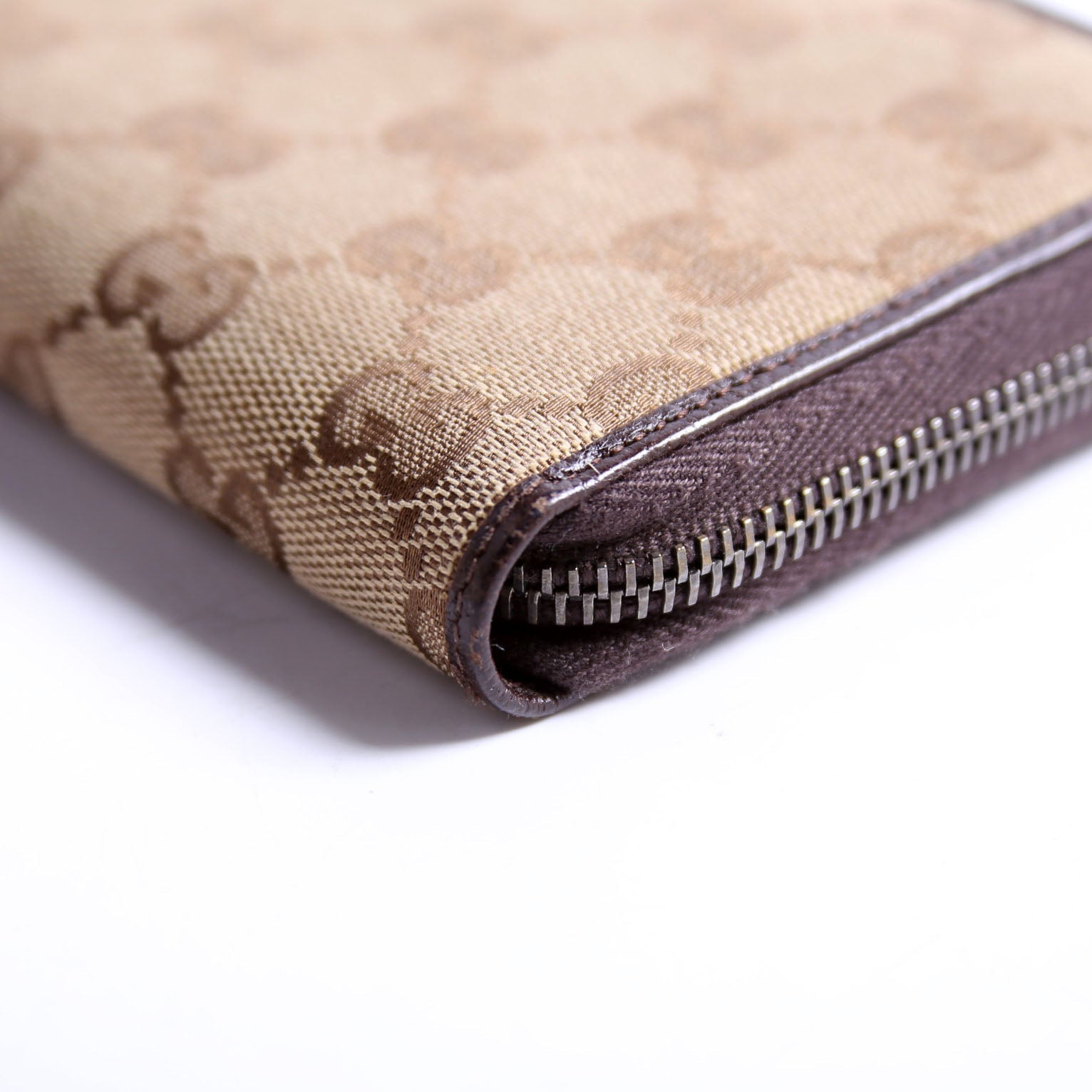 112724 GG Canvas Zip Around Wallet Brown