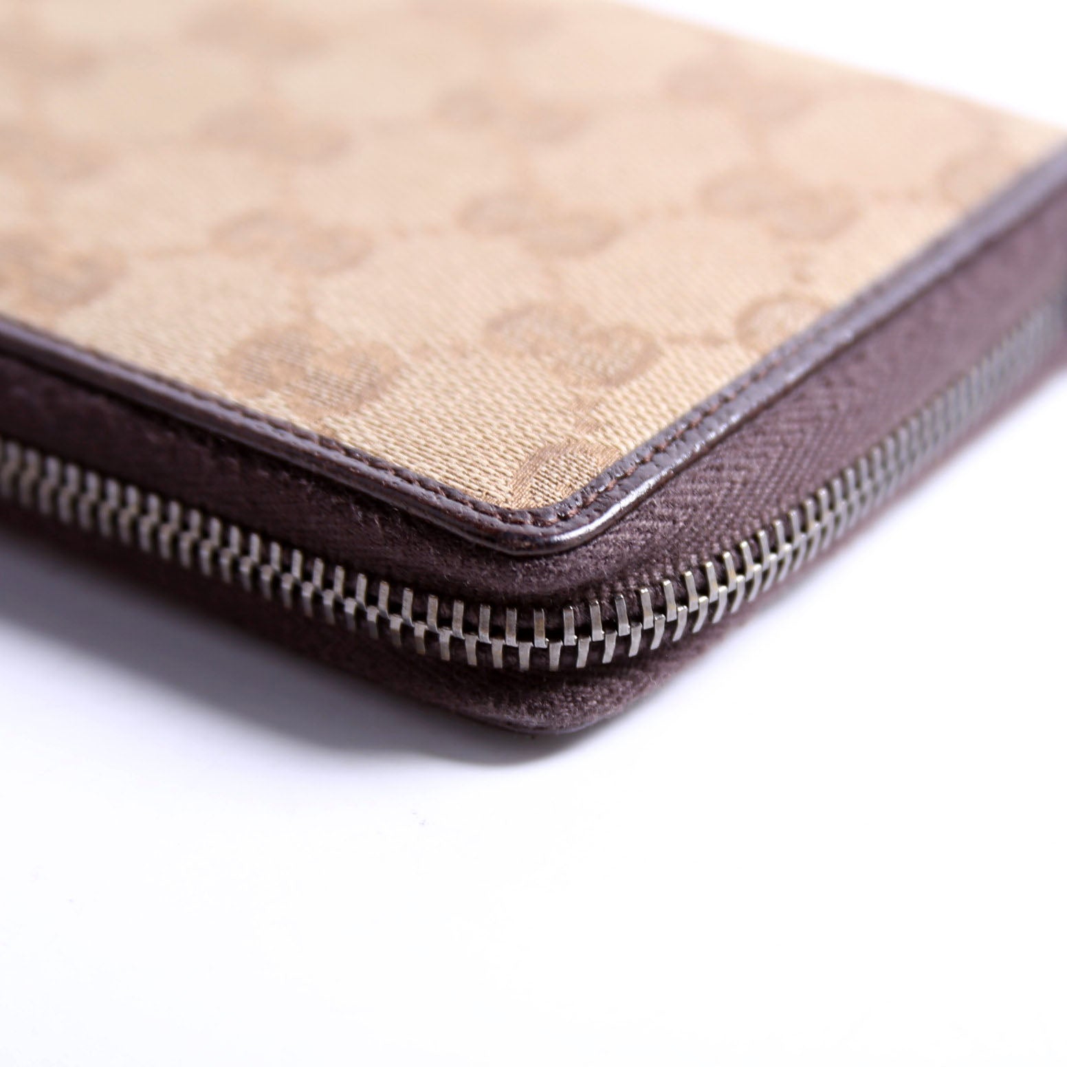 112724 GG Canvas Zip Around Wallet Brown