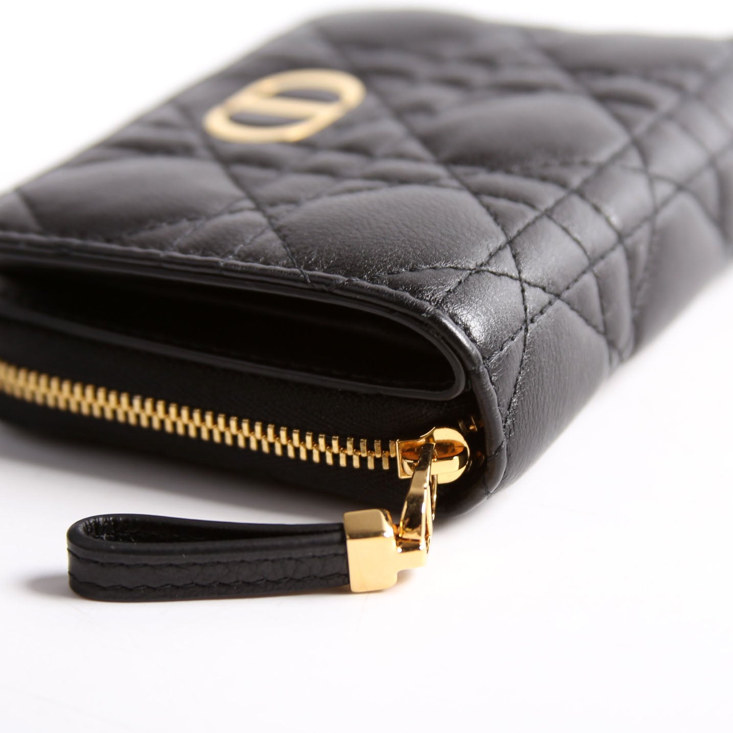 Caro Compact Wallet Black