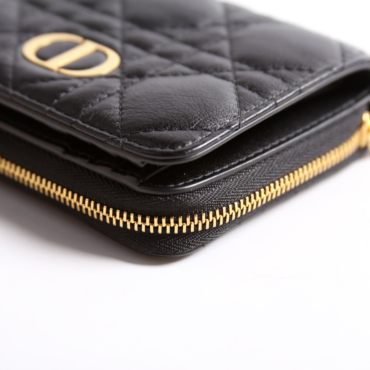 Caro Compact Wallet Black