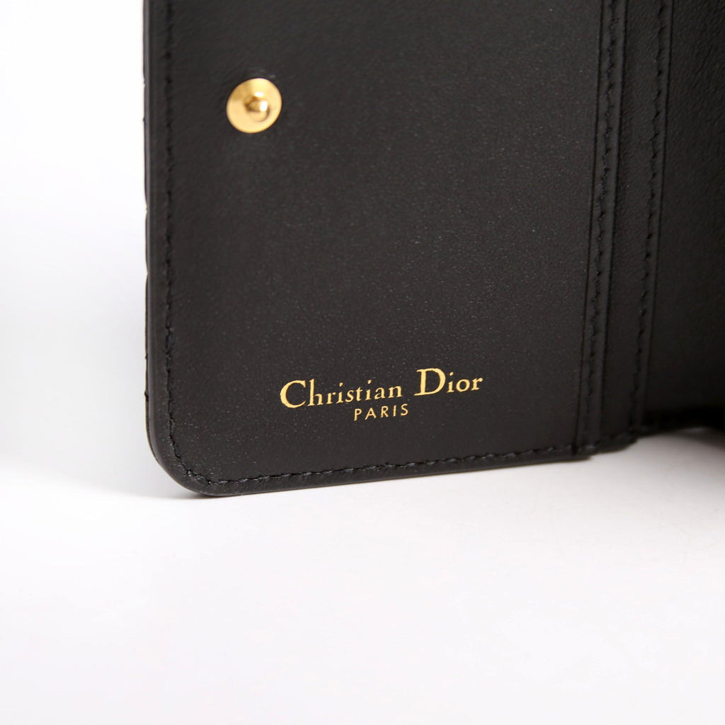 Caro Compact Wallet Black