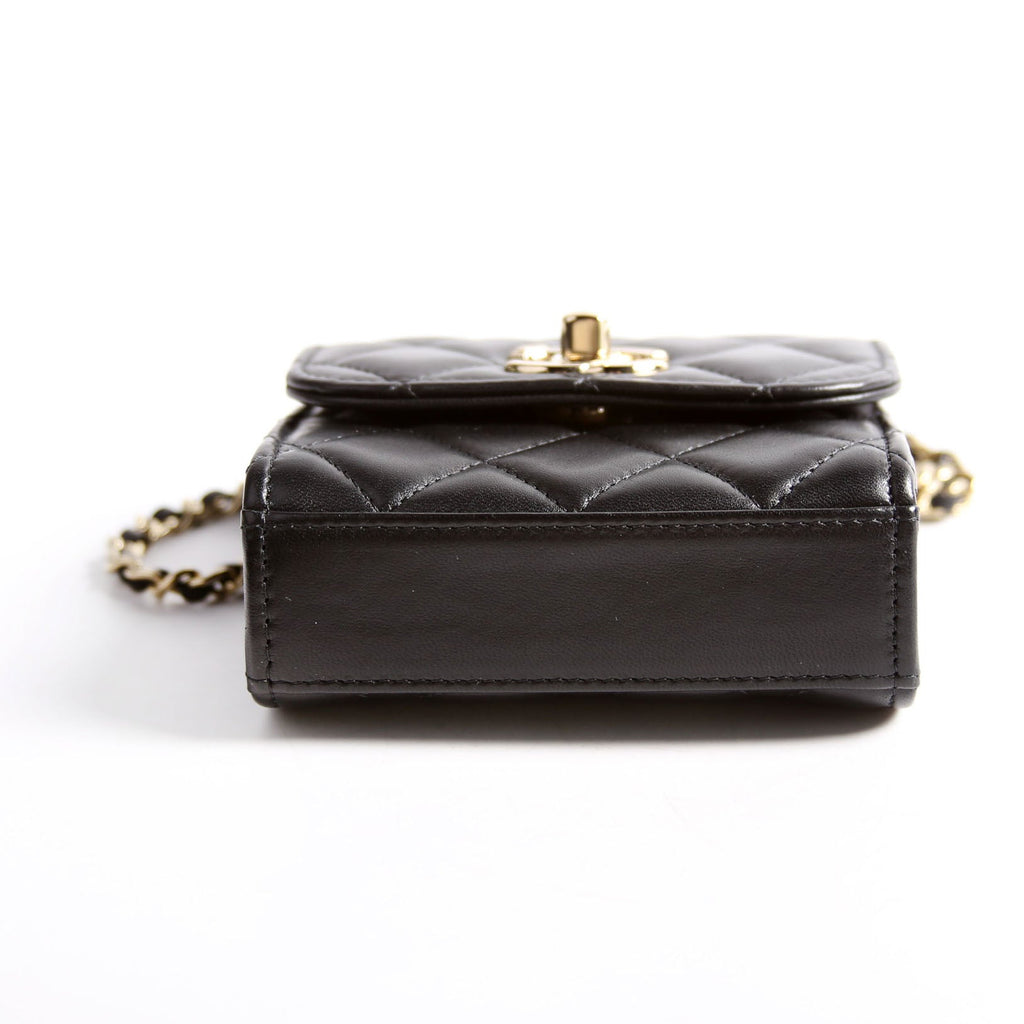 Trendy CC Clutch With Chain Quilted Lambskin 32M Black