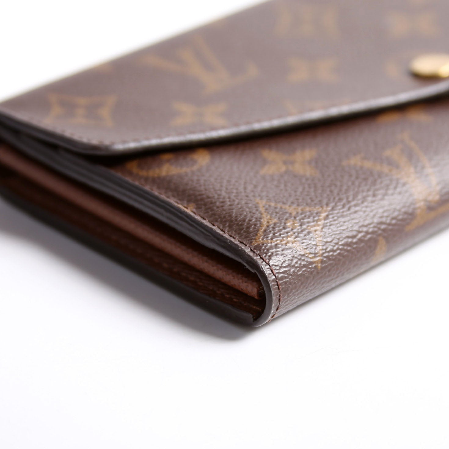 Sarah Wallet Monogram Newer