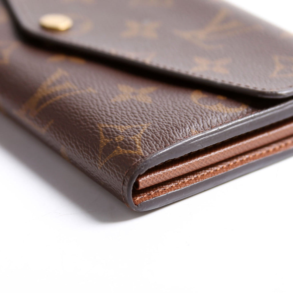Sarah Wallet Monogram Newer