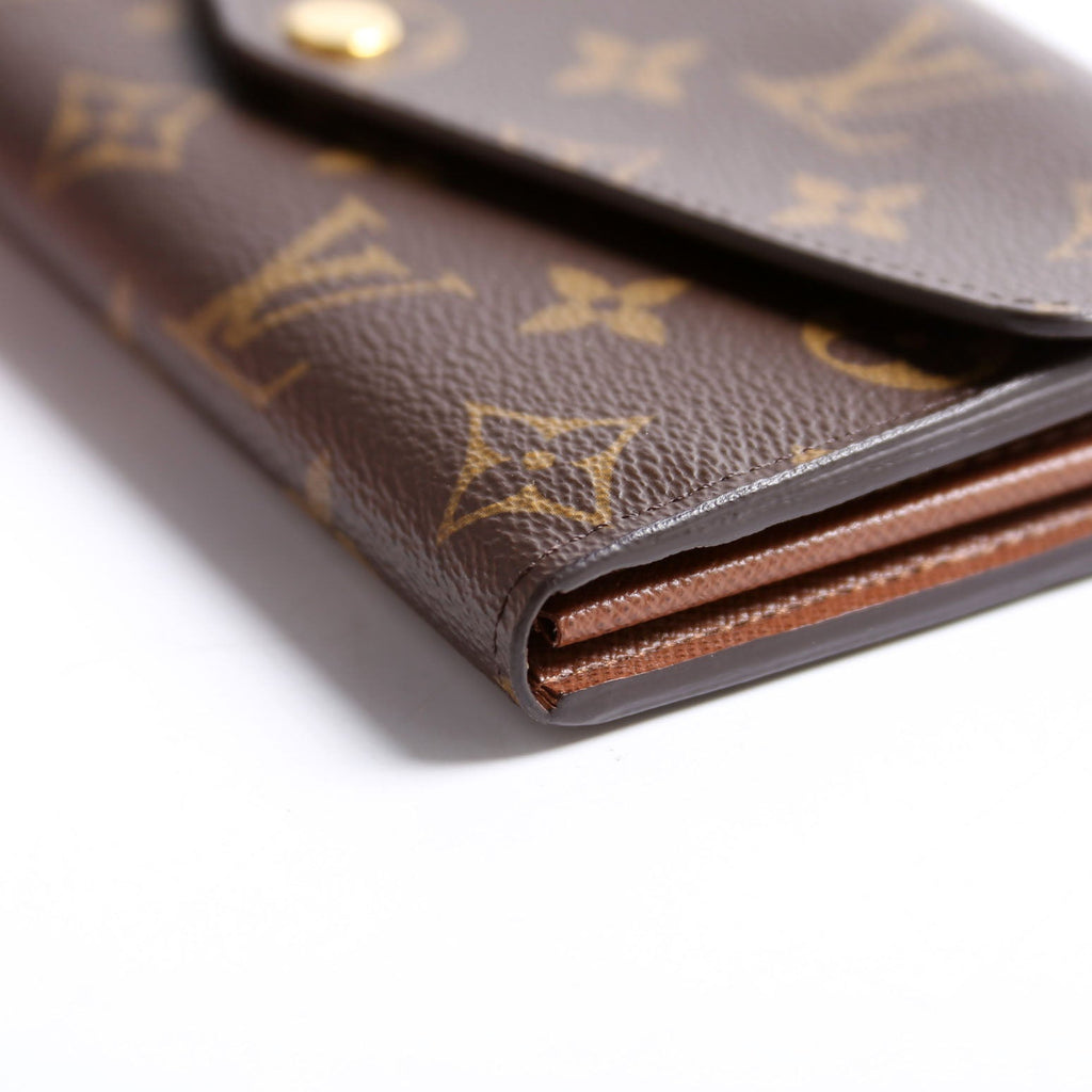 Sarah Wallet Monogram Newer