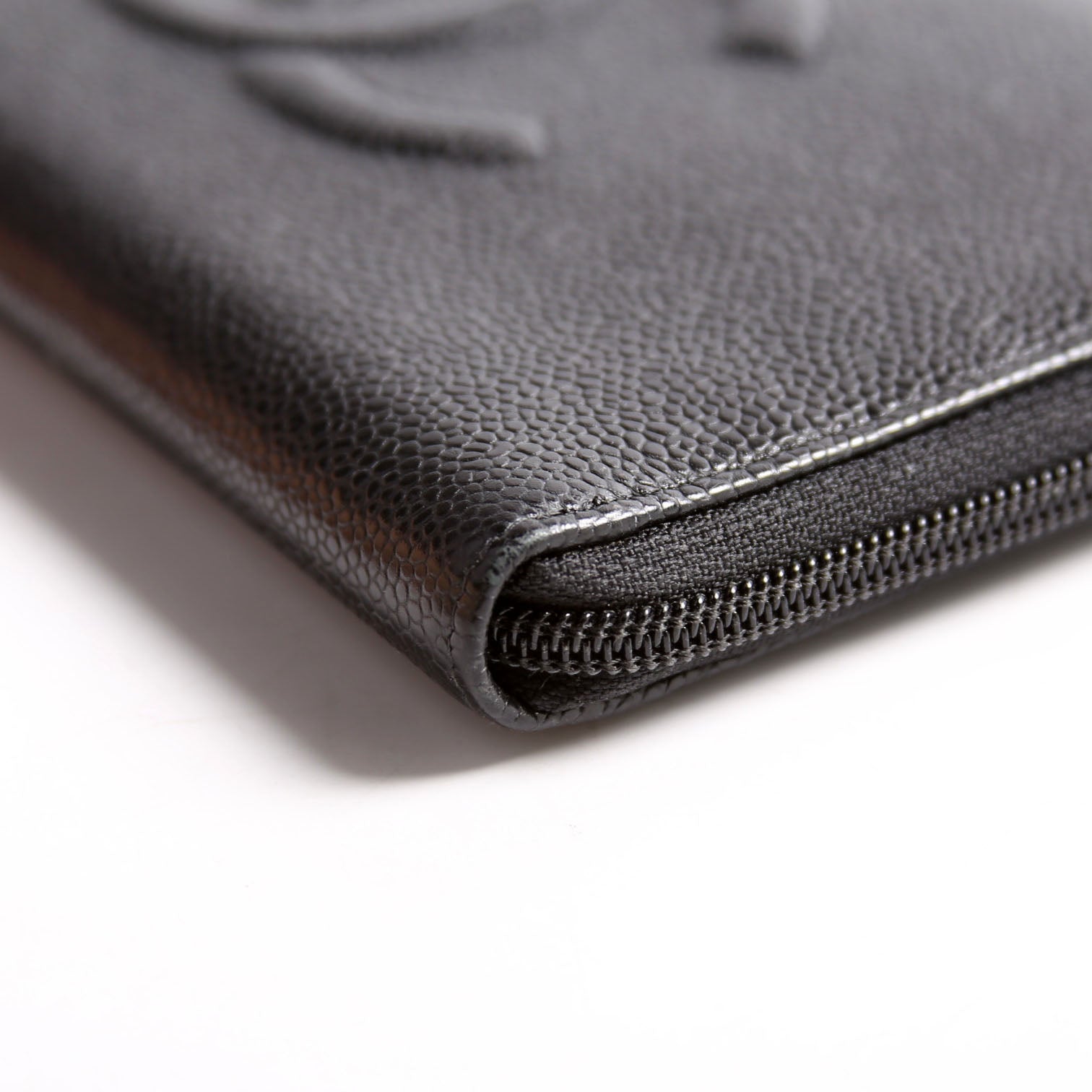 Timeless CC Zip Around Organizer Wallet 15M Black