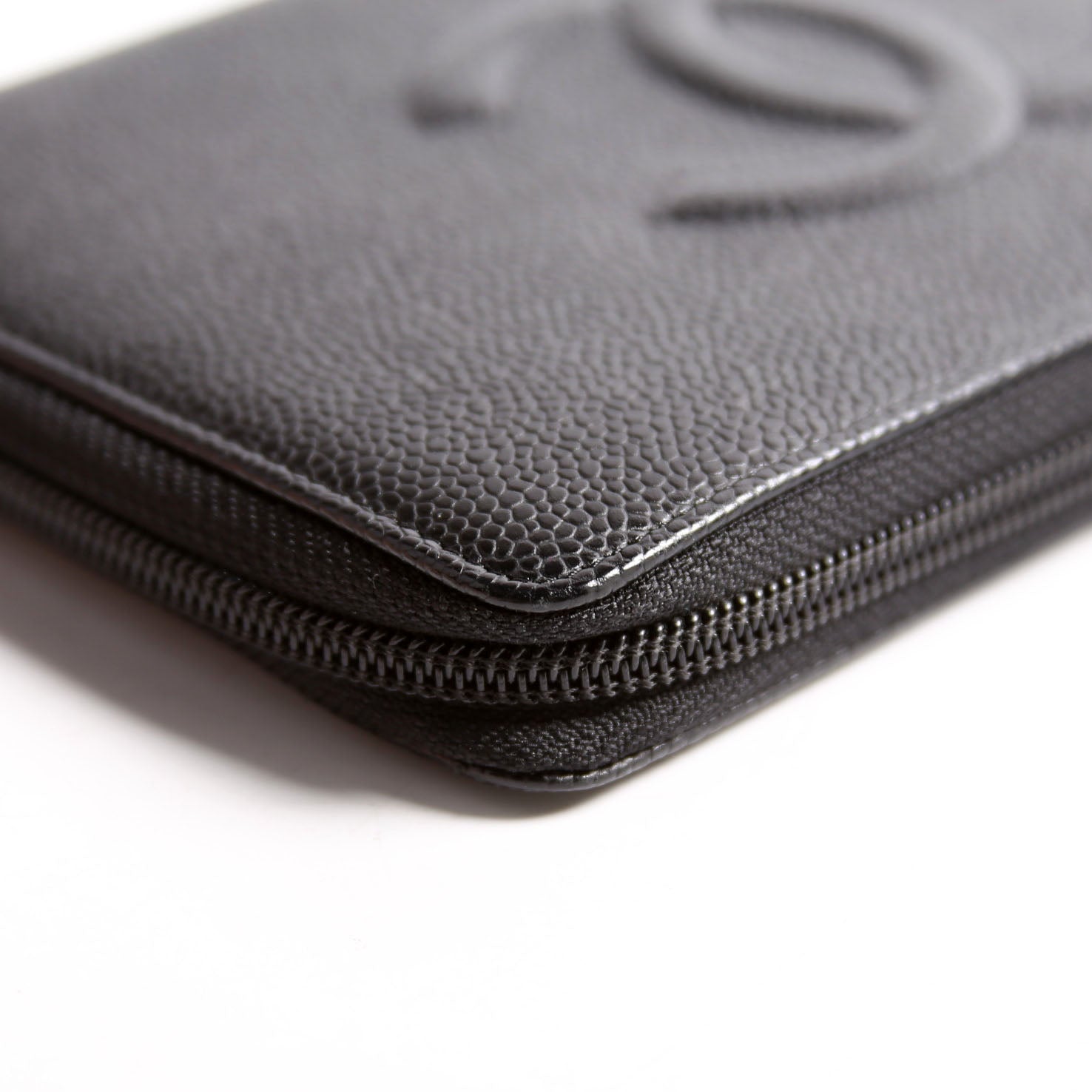 Timeless CC Zip Around Organizer Wallet 15M Black