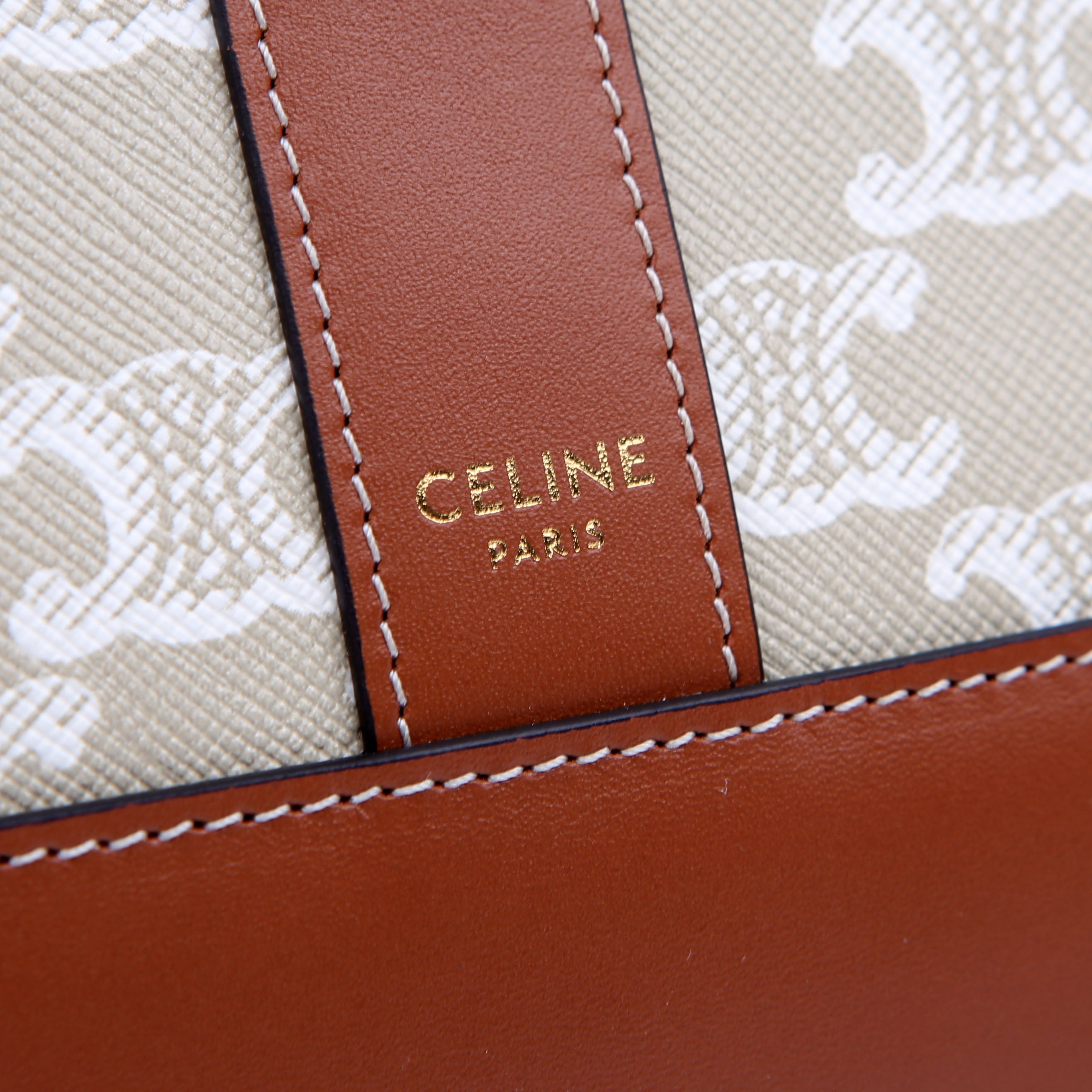 Triomphe Small Bucket Bag Tan