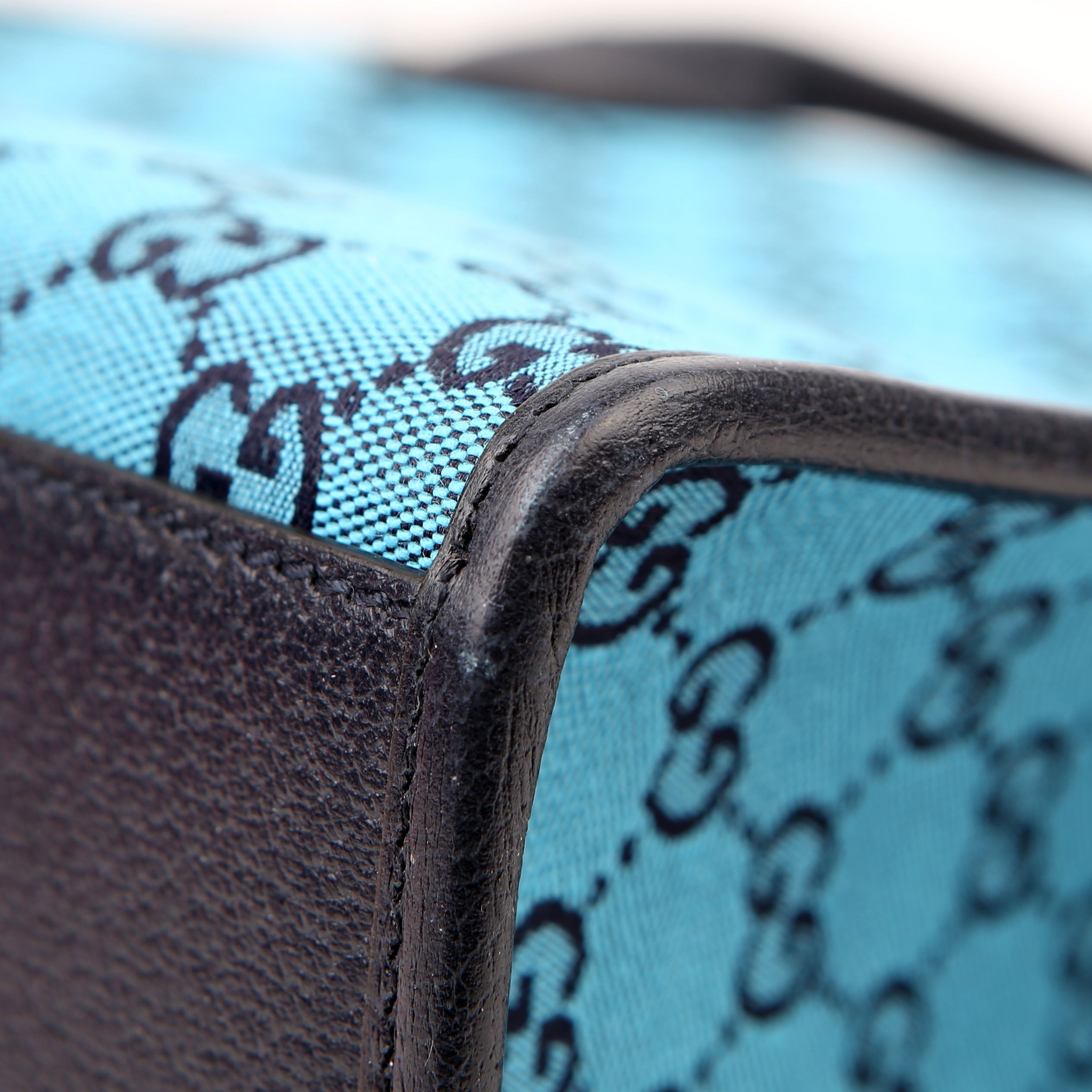 Gucci 659983 GG Canvas Interlocking GG Small Tote Blue