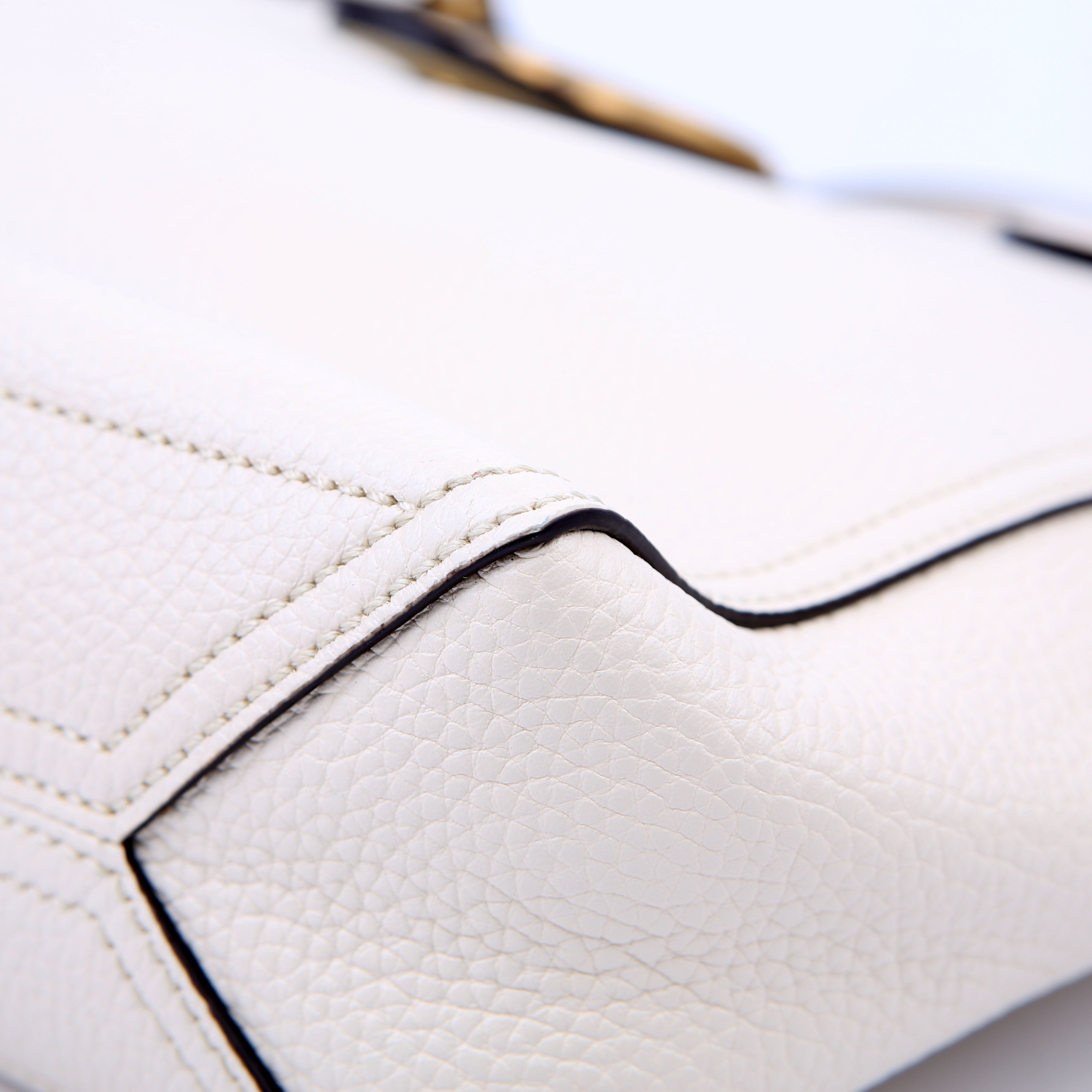 Gucci 779831 Dahlia Tote with Pouch White
