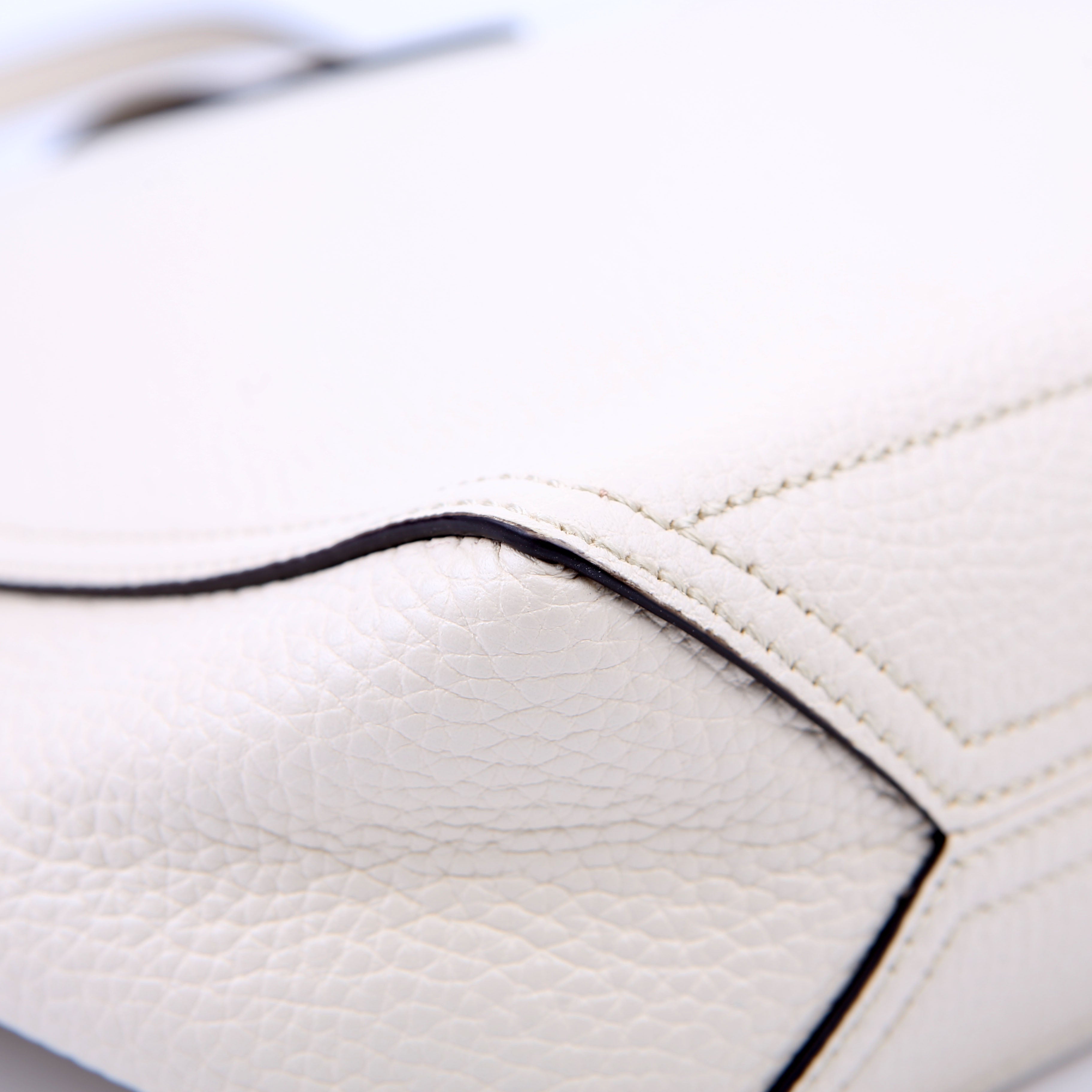 Gucci 779831 Dahlia Tote with Pouch White