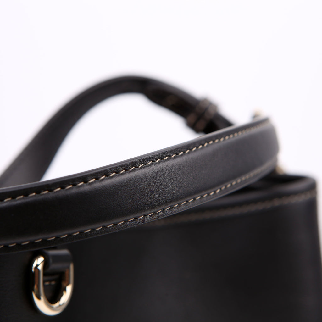 815118 GG Emblem Bucket Small Black