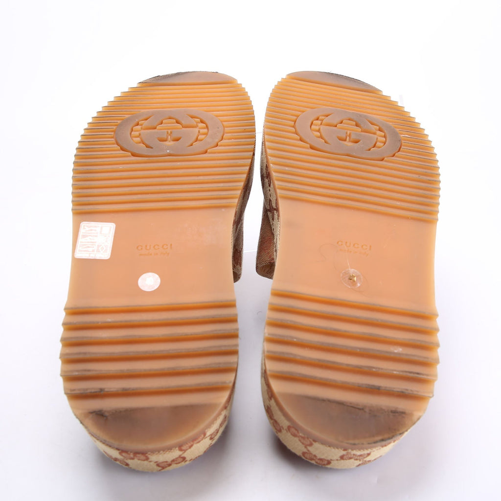 GG Canvas Platform Slides Size 40