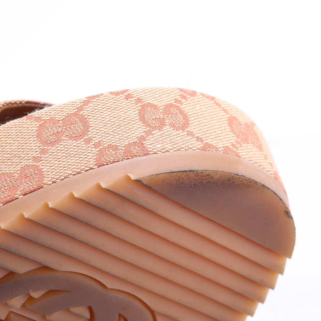 GG Canvas Platform Slides Size 40
