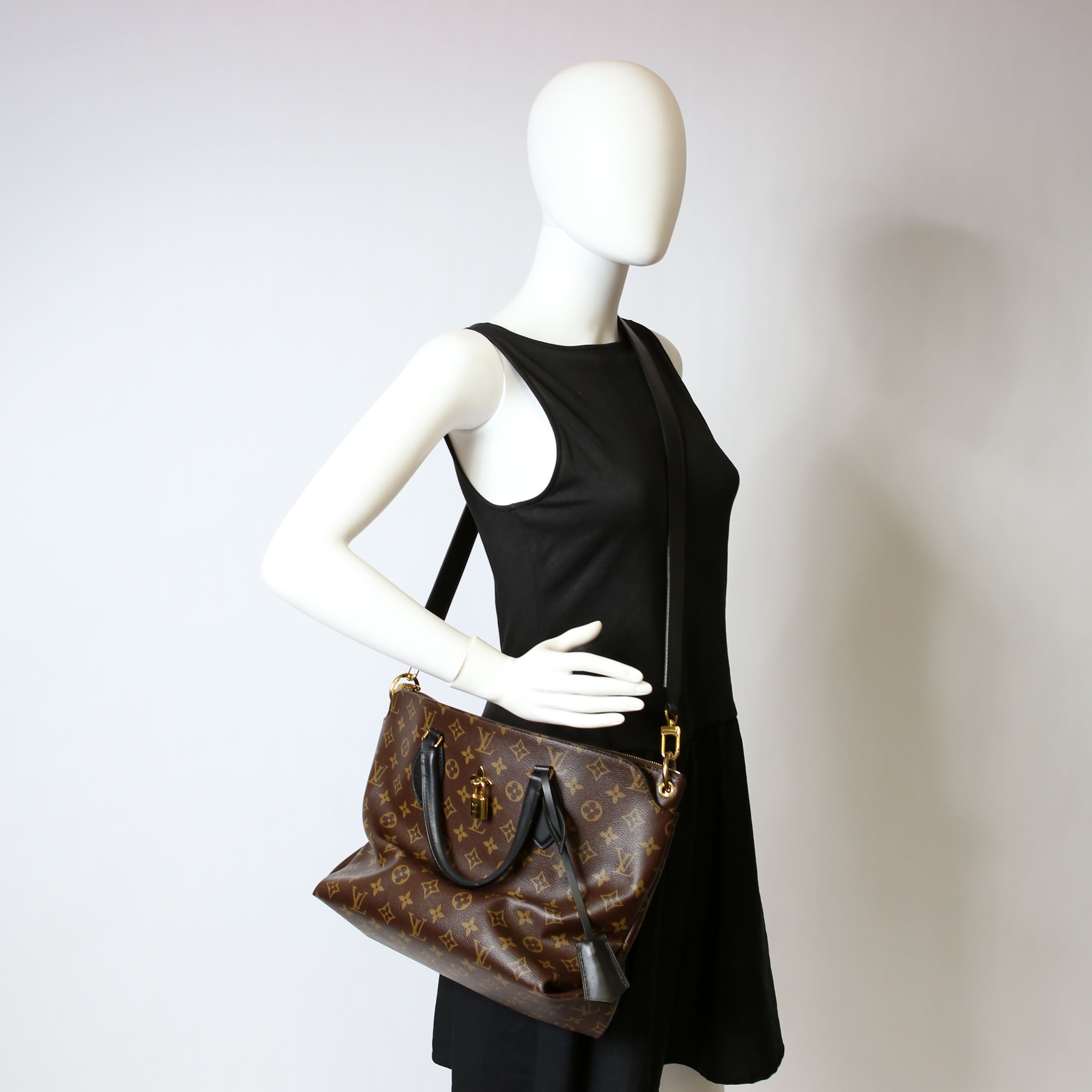 Flower Zipped Tote MM Monogram Black