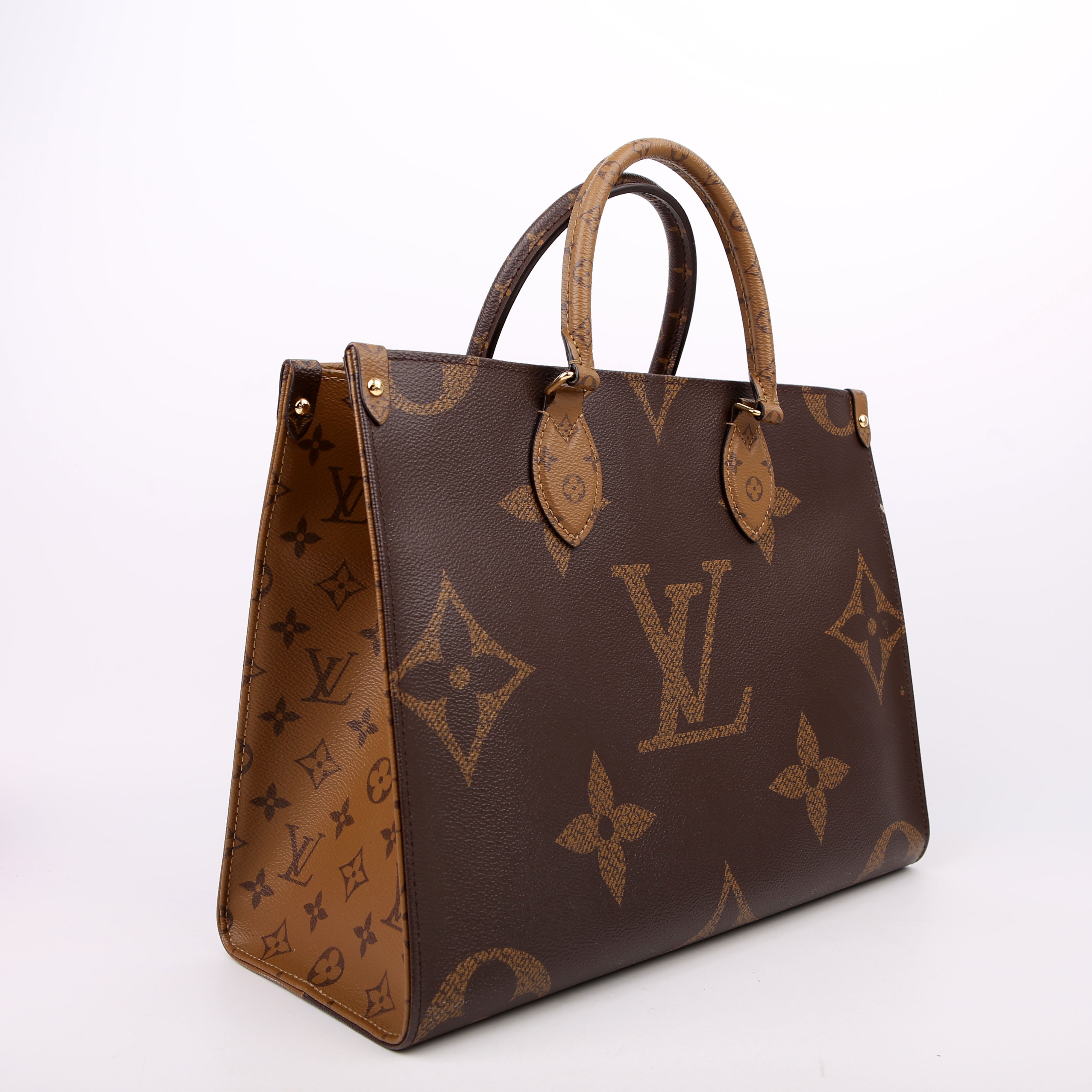 ONTHEGO MM Reverse Monogram Black