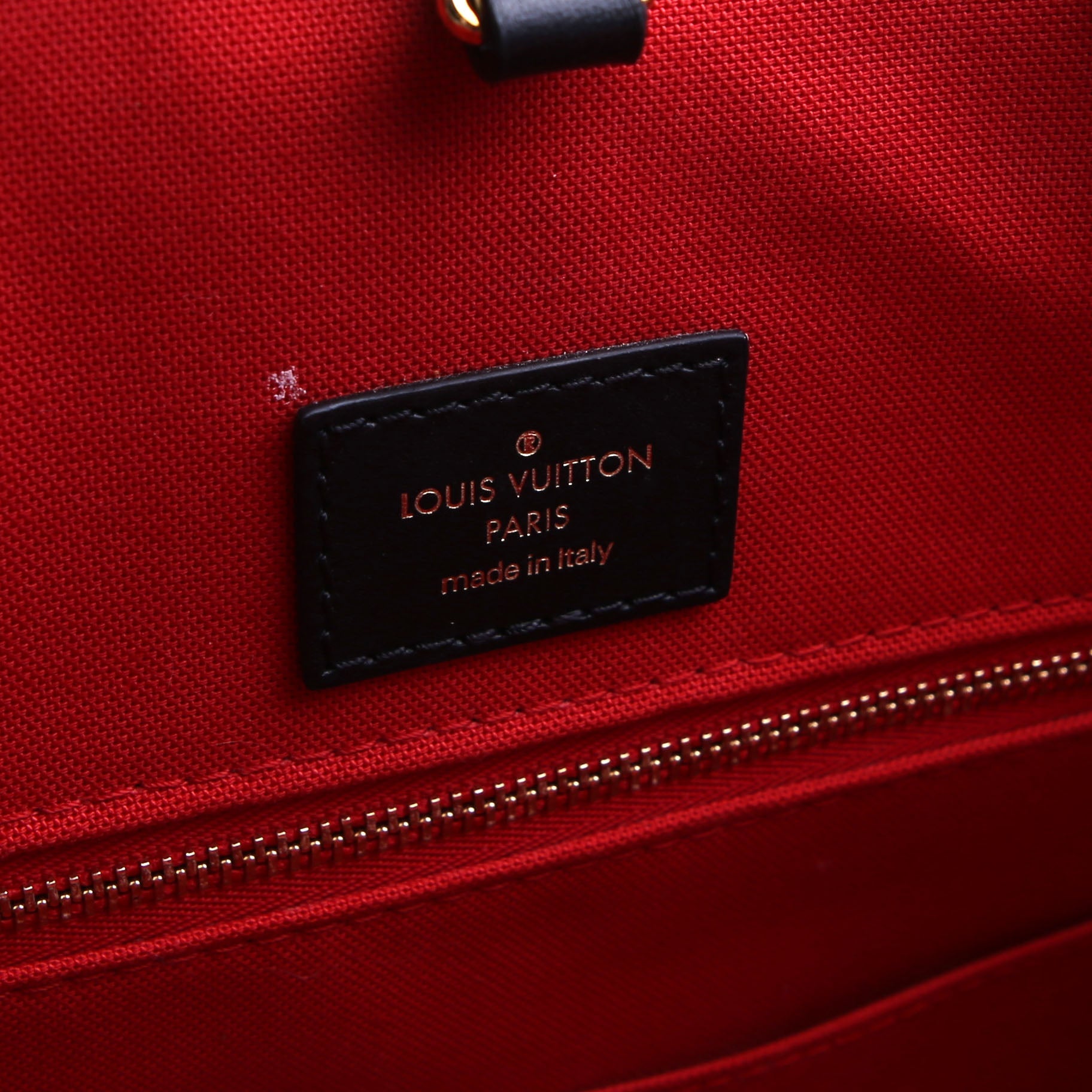 ONTHEGO MM Reverse Monogram Black