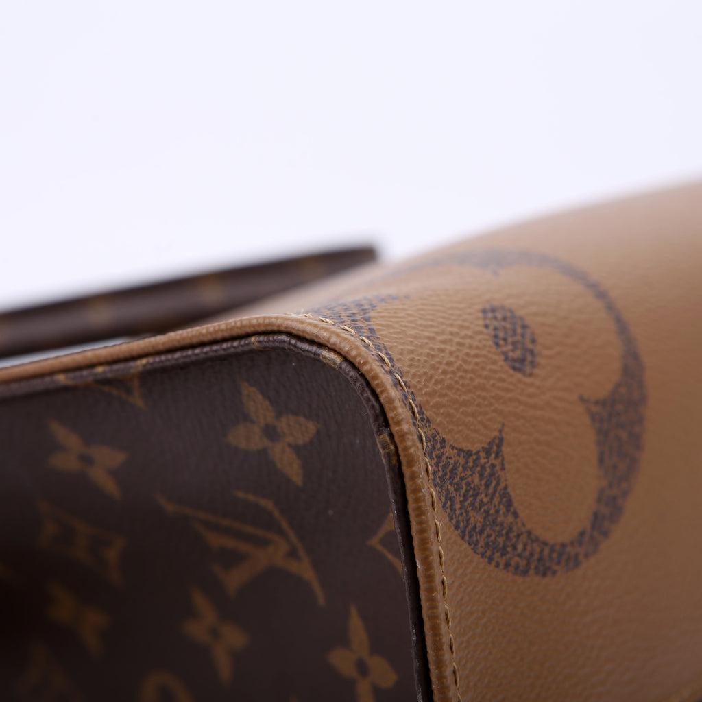 ONTHEGO MM Reverse Monogram
