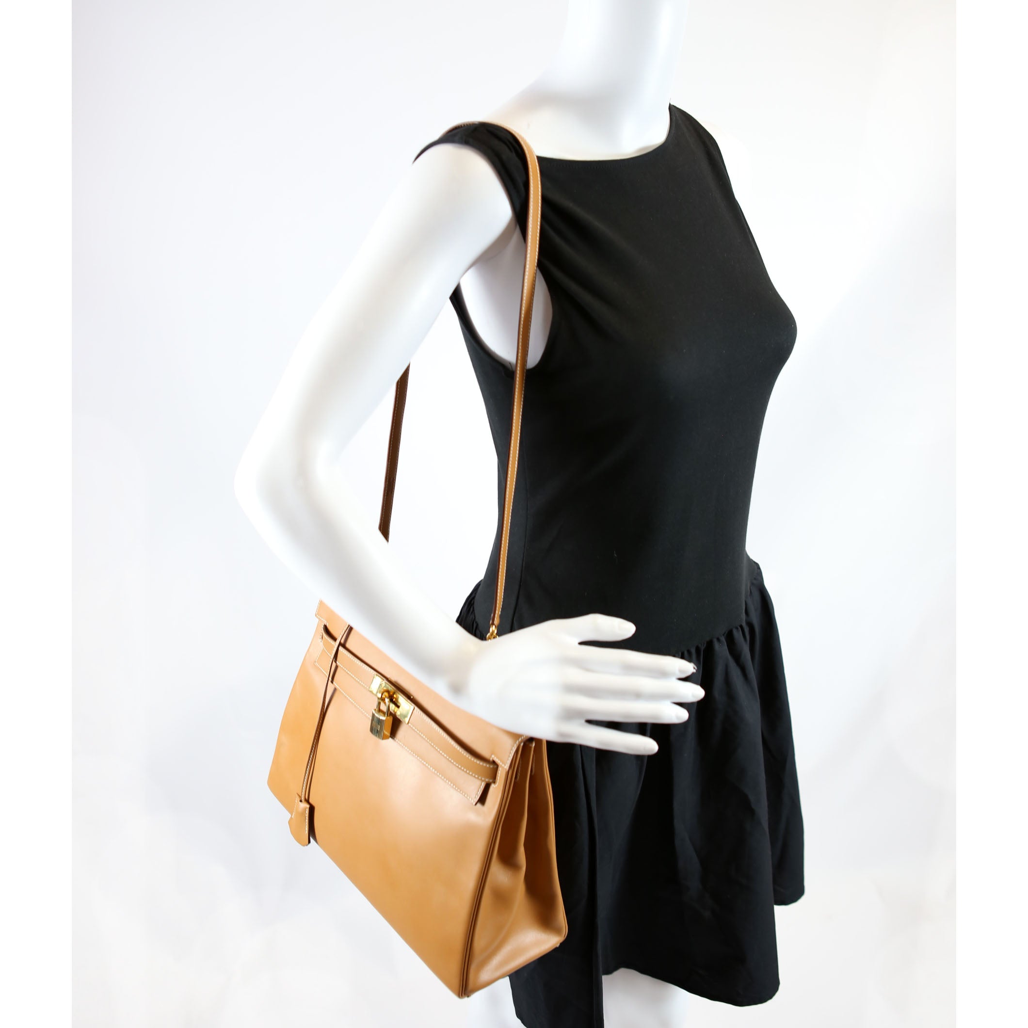 Kelly Retourne 32 Chamonix Leather 1993 Tan/Gold