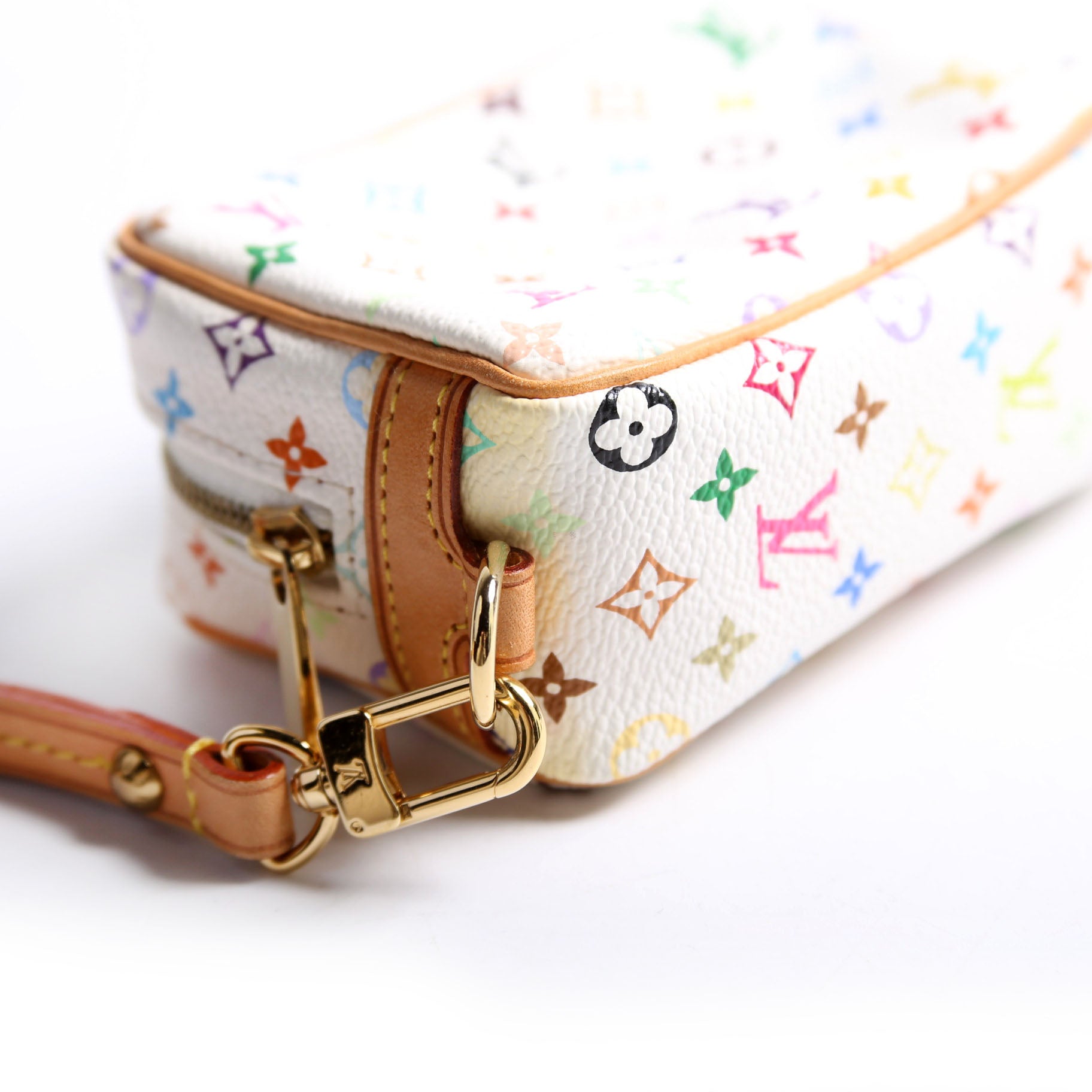 Wapity Case Multicolor White