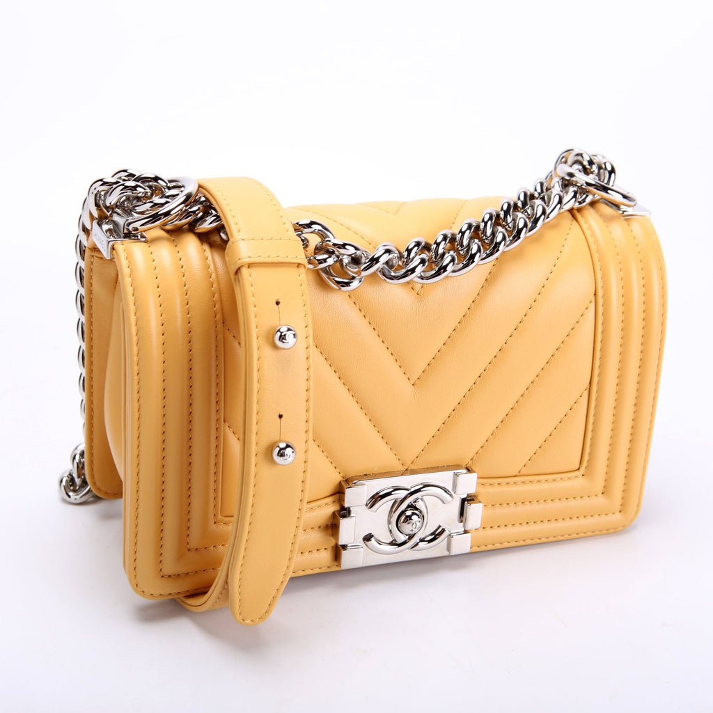 Boy Flap Small Chevron Calfskin 22M
