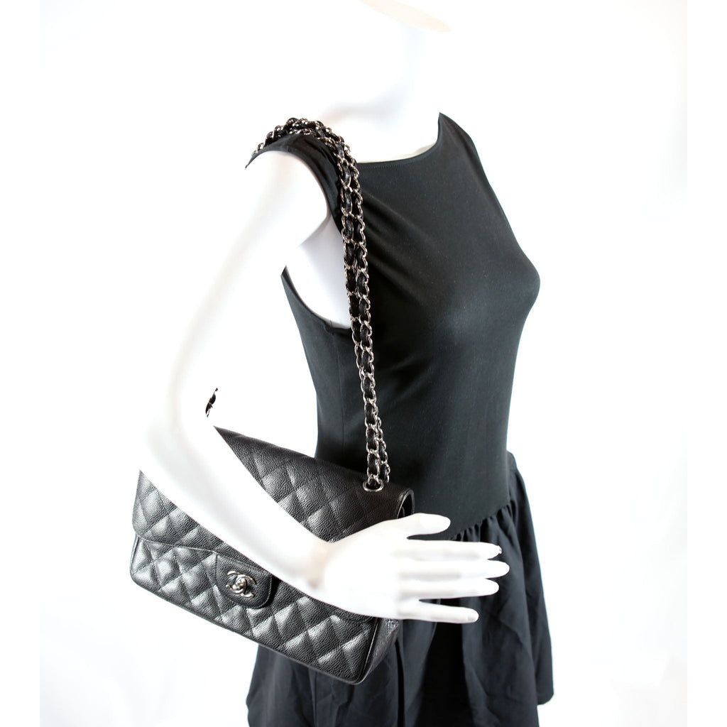 Classic Flap Jumbo Caviar 14-16M Black