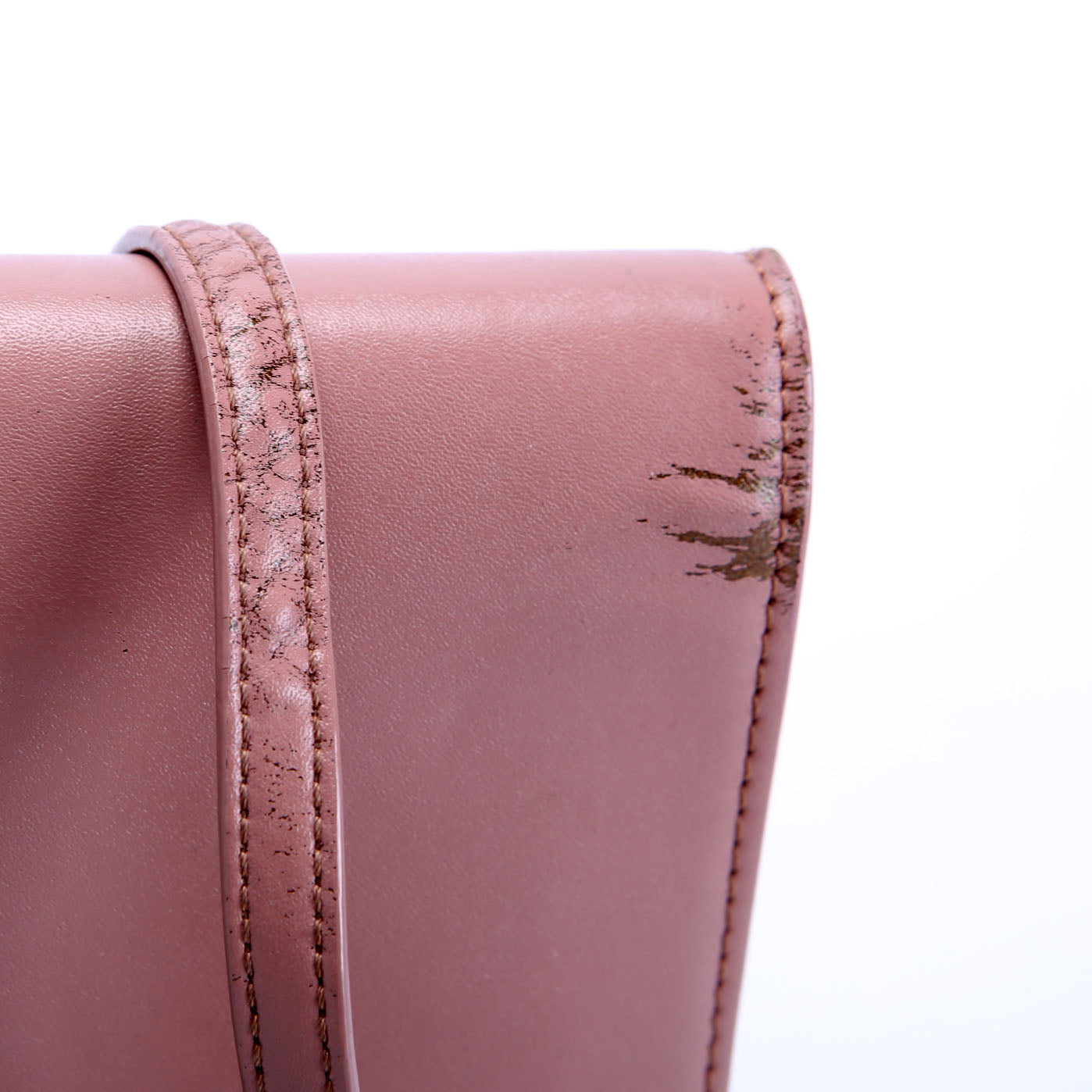 Fendi 8BS004 F is Fendi Wallet On Chain Mauve